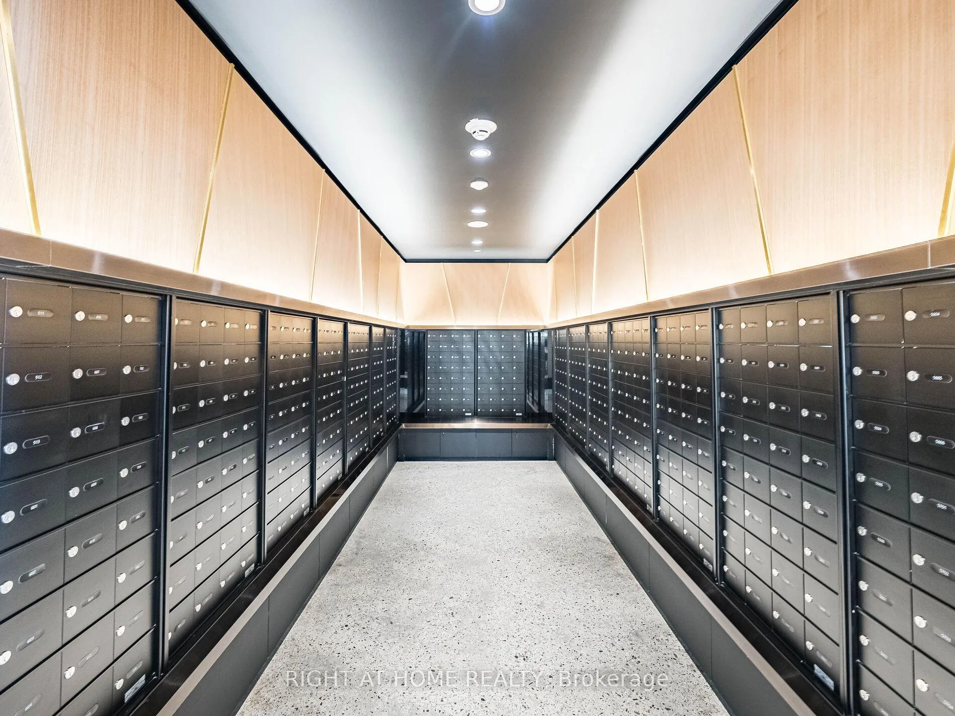 Photo 10 of Unit 3003, 2920 highway 7 Road, Vaughan, Vaughan Corporate Centre — HOMEH