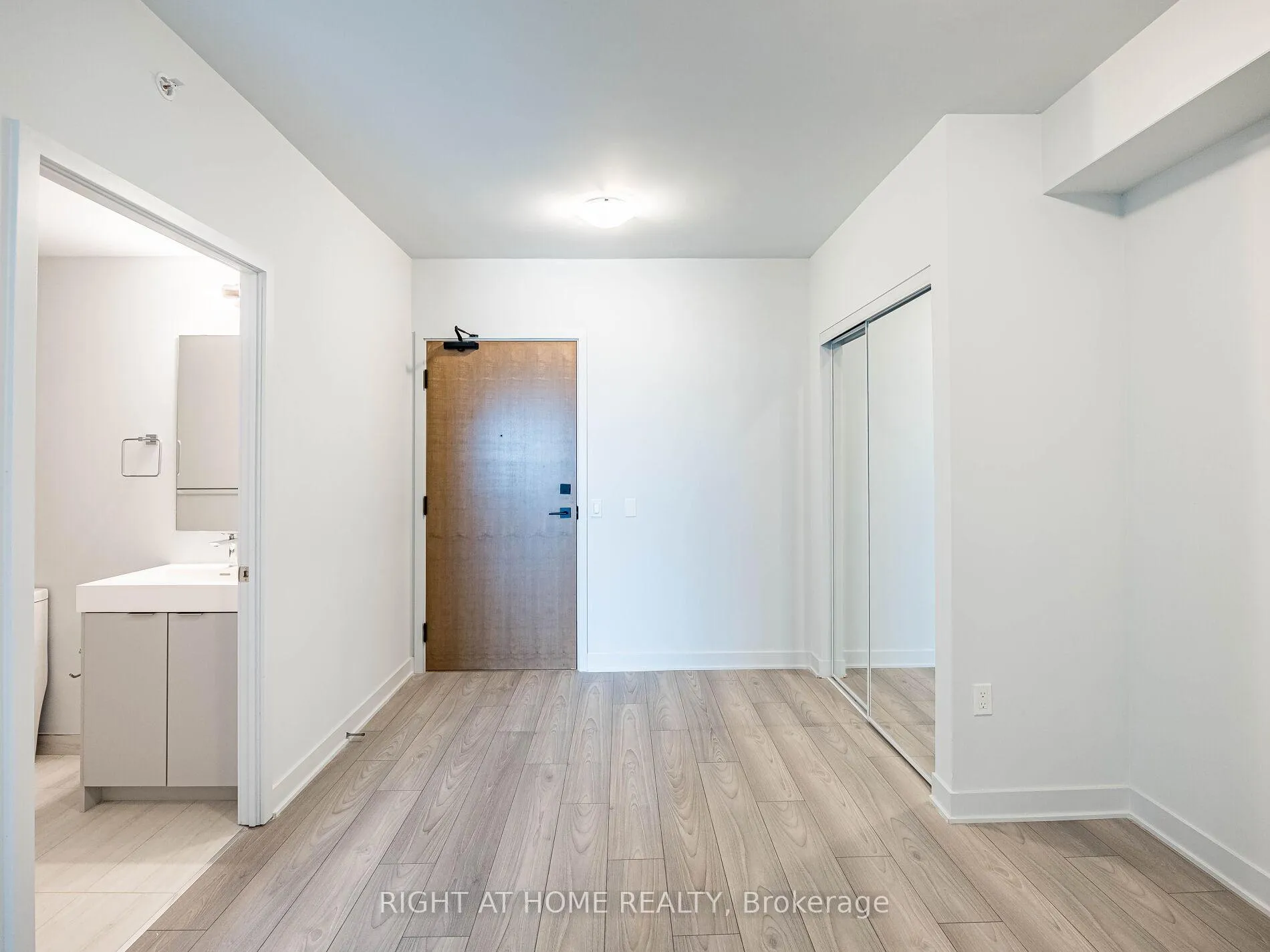 Photo 16 of Unit 3003, 2920 highway 7 Road, Vaughan, Vaughan Corporate Centre — HOMEH