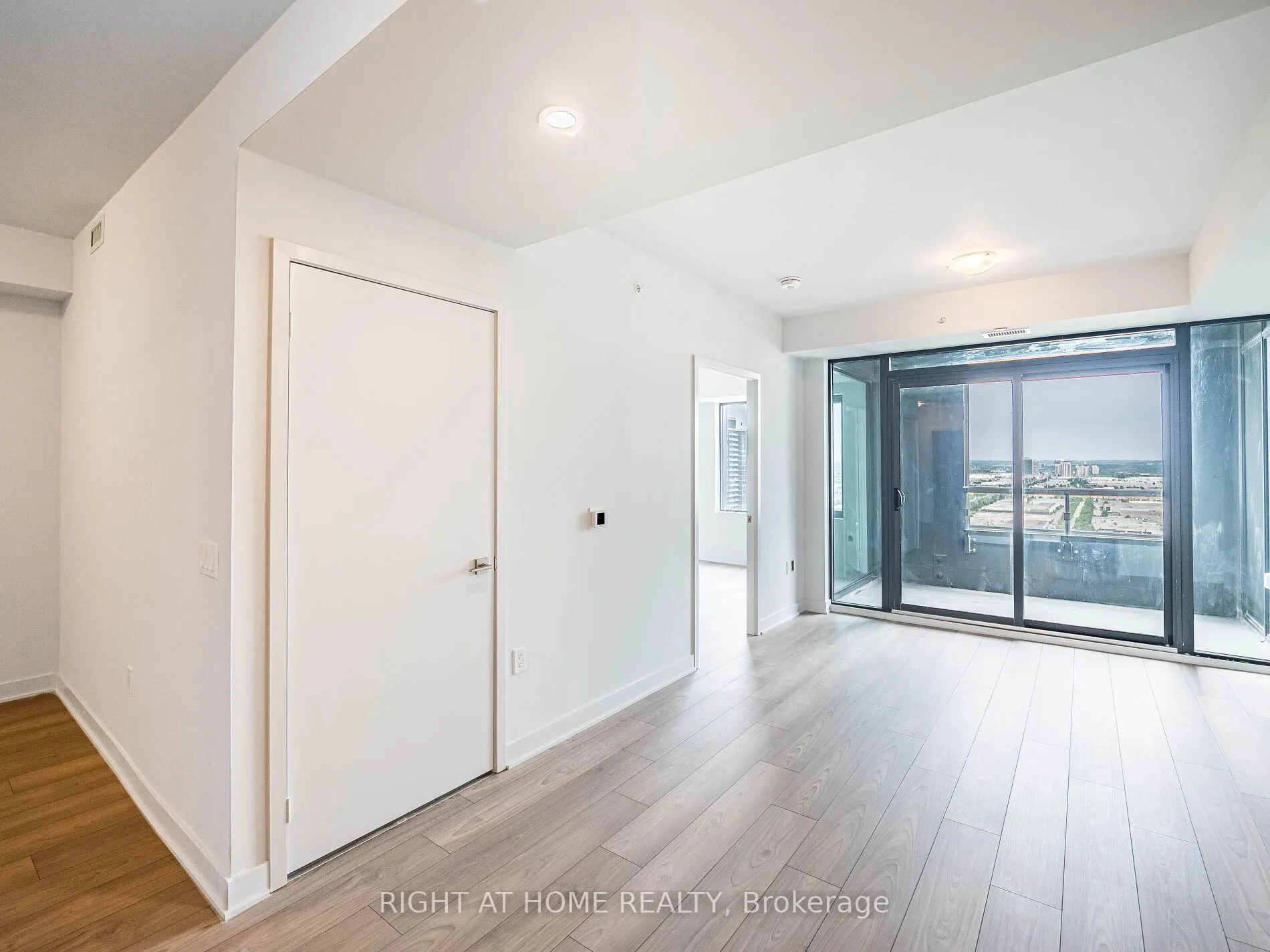 Photo 21 of Unit 3003, 2920 highway 7 Road, Vaughan, Vaughan Corporate Centre — HOMEH