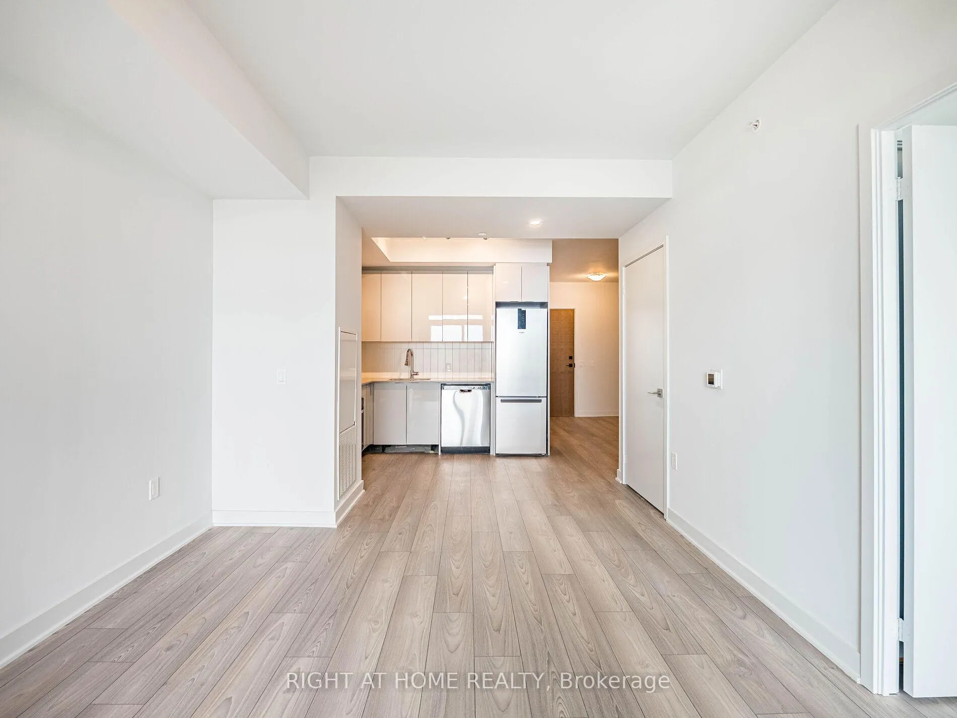 Photo 23 of Unit 3003, 2920 highway 7 Road, Vaughan, Vaughan Corporate Centre — HOMEH