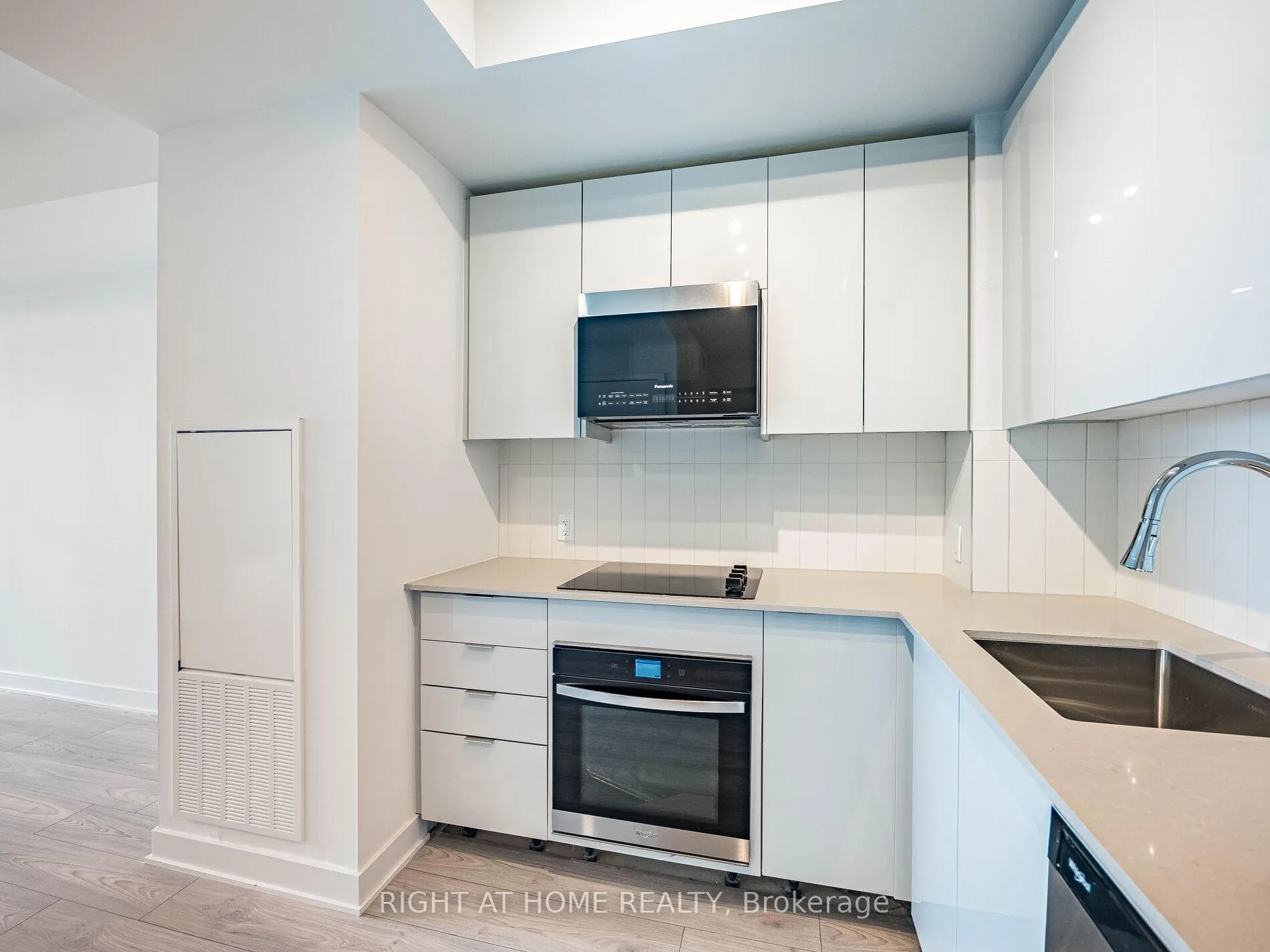 Photo 30 of Unit 3003, 2920 highway 7 Road, Vaughan, Vaughan Corporate Centre — HOMEH