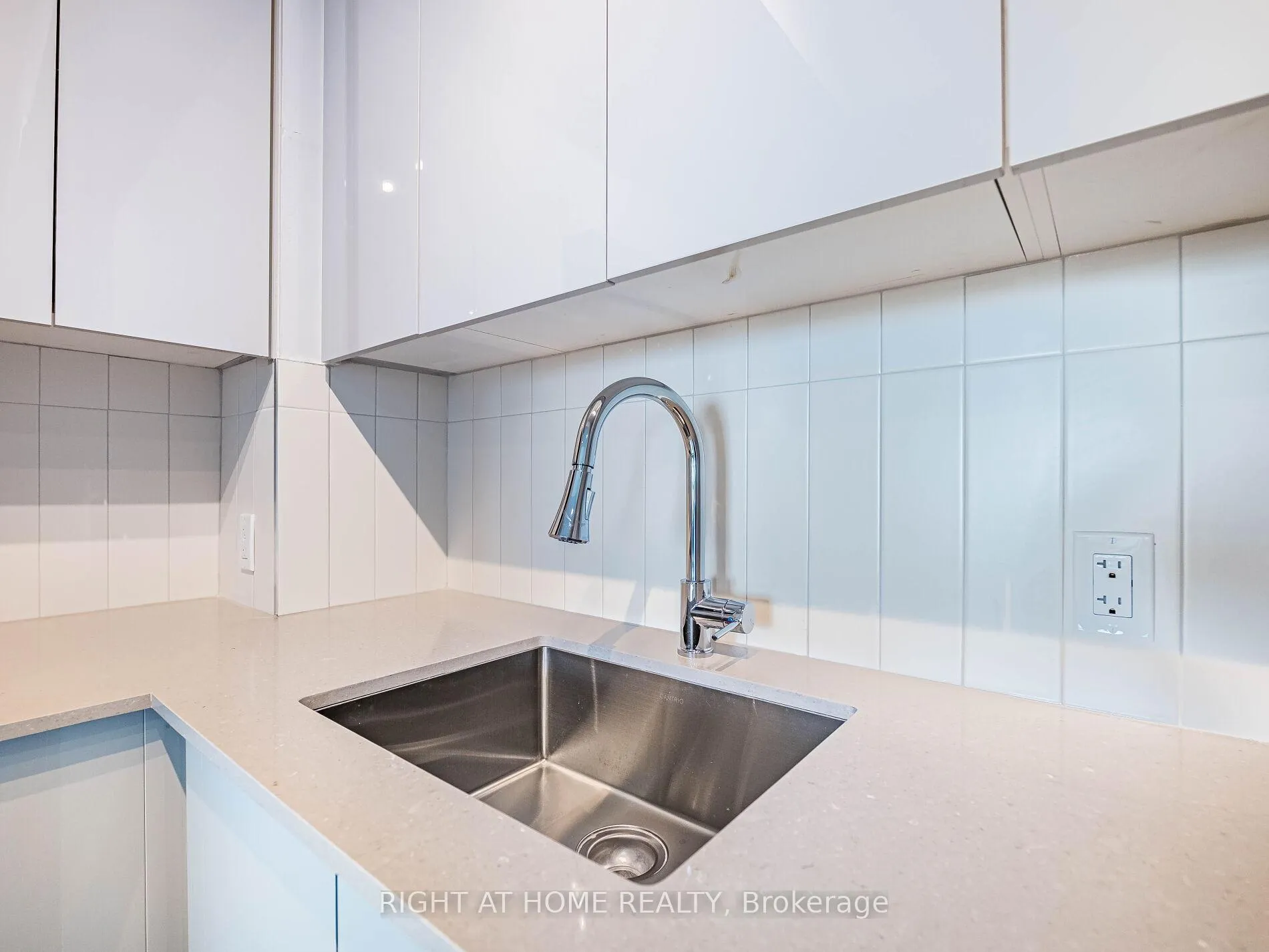 Photo 31 of Unit 3003, 2920 highway 7 Road, Vaughan, Vaughan Corporate Centre — HOMEH