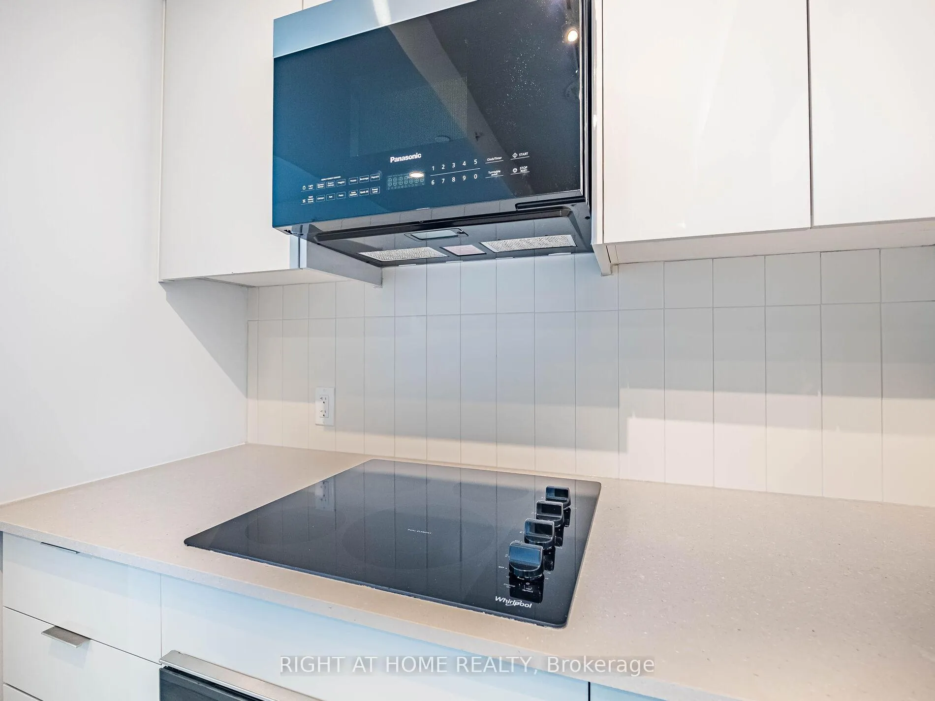 Photo 32 of Unit 3003, 2920 highway 7 Road, Vaughan, Vaughan Corporate Centre — HOMEH