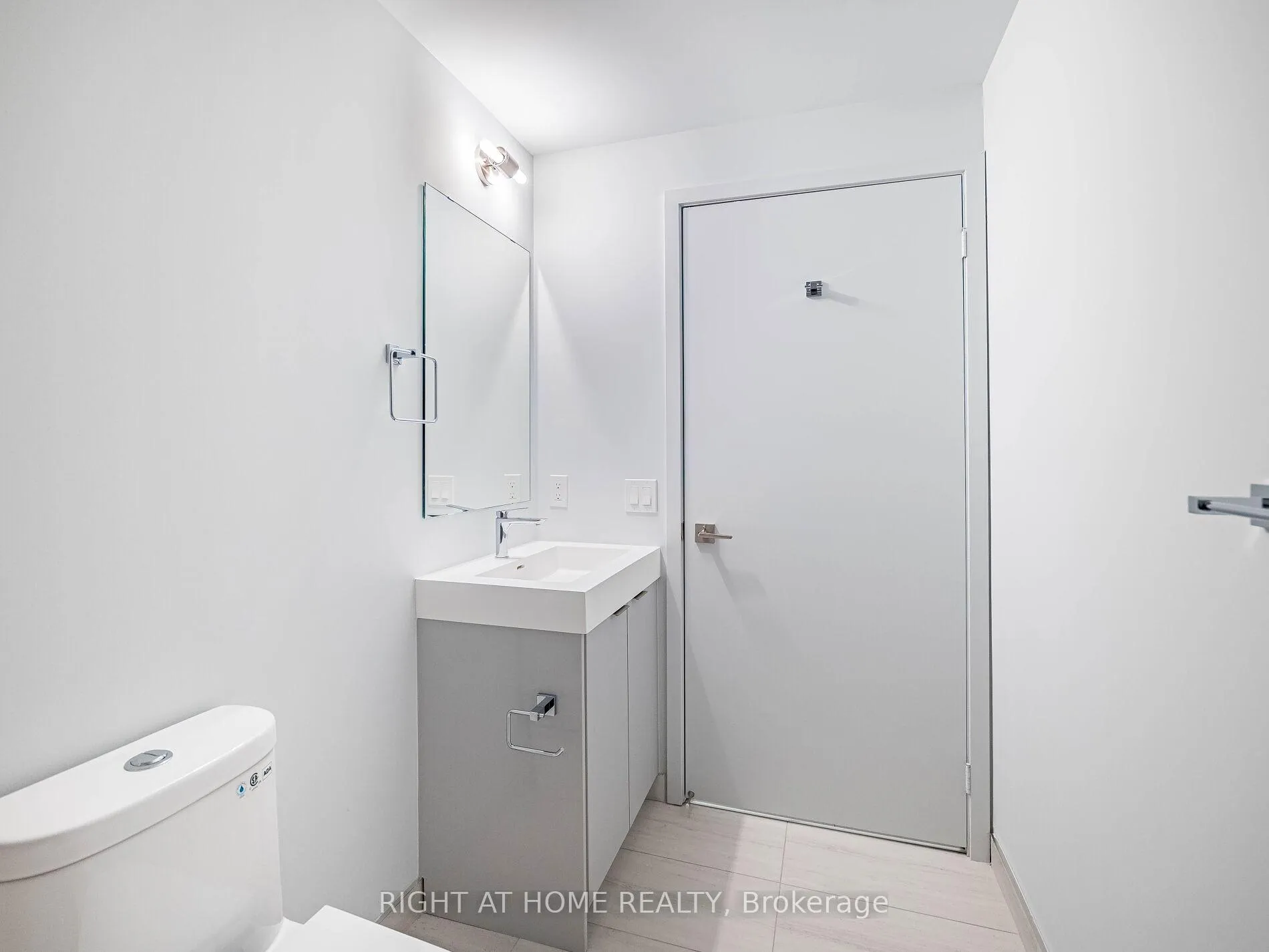 Photo 33 of Unit 3003, 2920 highway 7 Road, Vaughan, Vaughan Corporate Centre — HOMEH