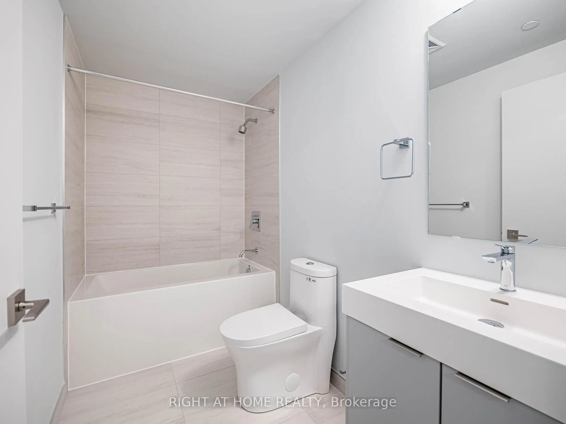 Photo 34 of Unit 3003, 2920 highway 7 Road, Vaughan, Vaughan Corporate Centre — HOMEH