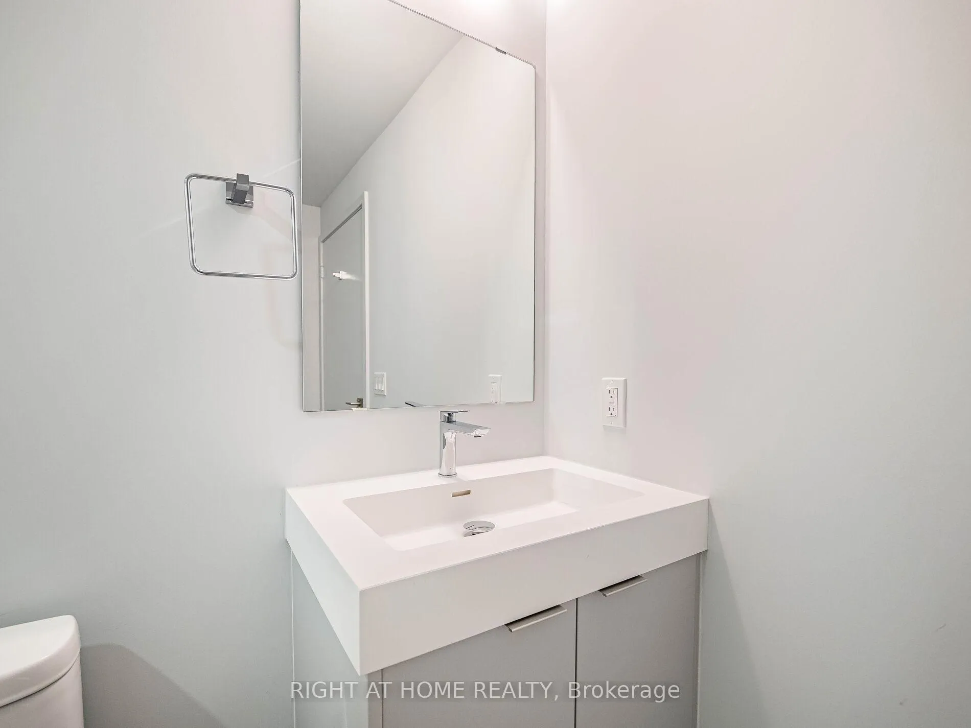 Photo 42 of Unit 3003, 2920 highway 7 Road, Vaughan, Vaughan Corporate Centre — HOMEH