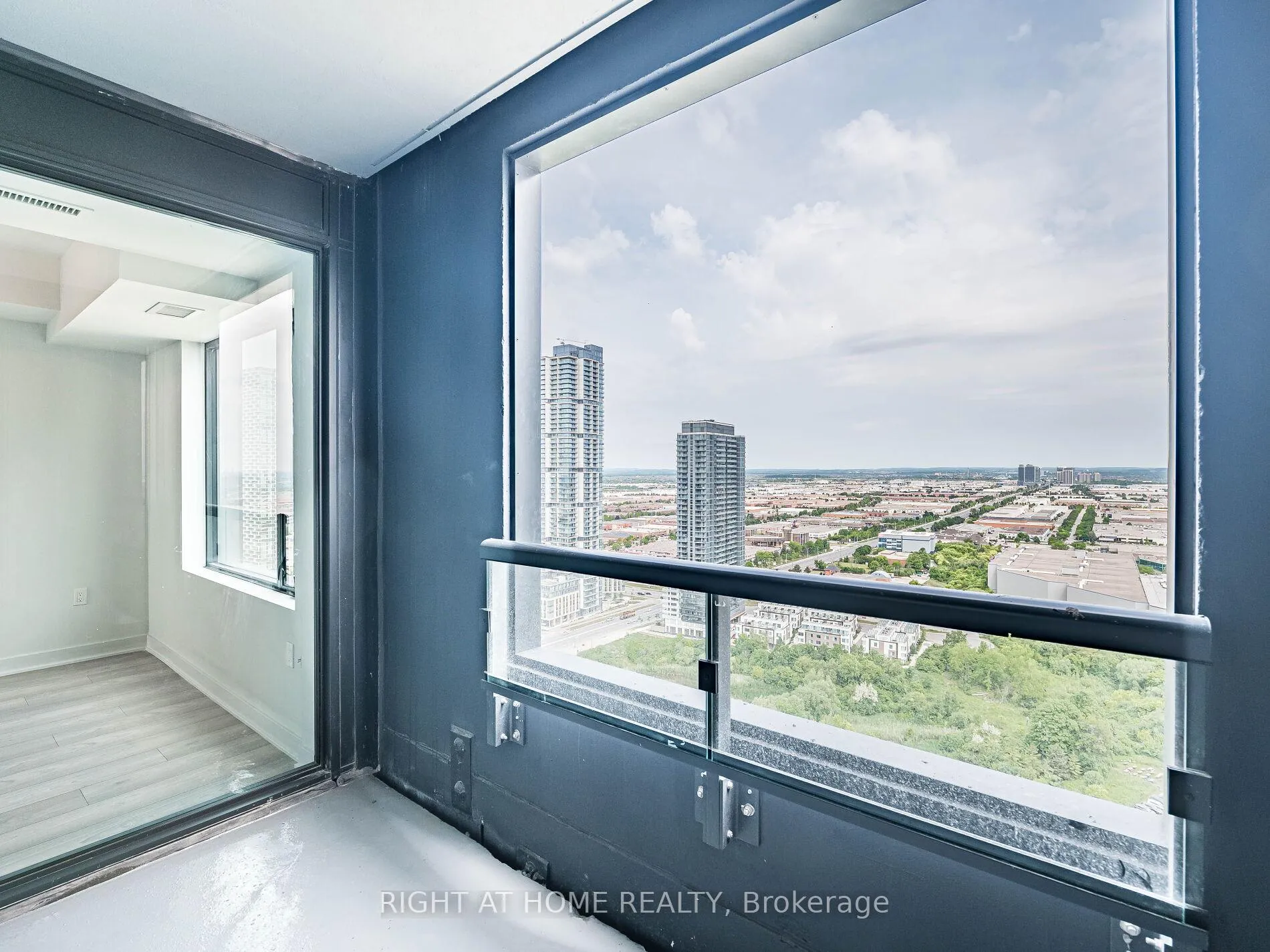 Photo 47 of Unit 3003, 2920 highway 7 Road, Vaughan, Vaughan Corporate Centre — HOMEH