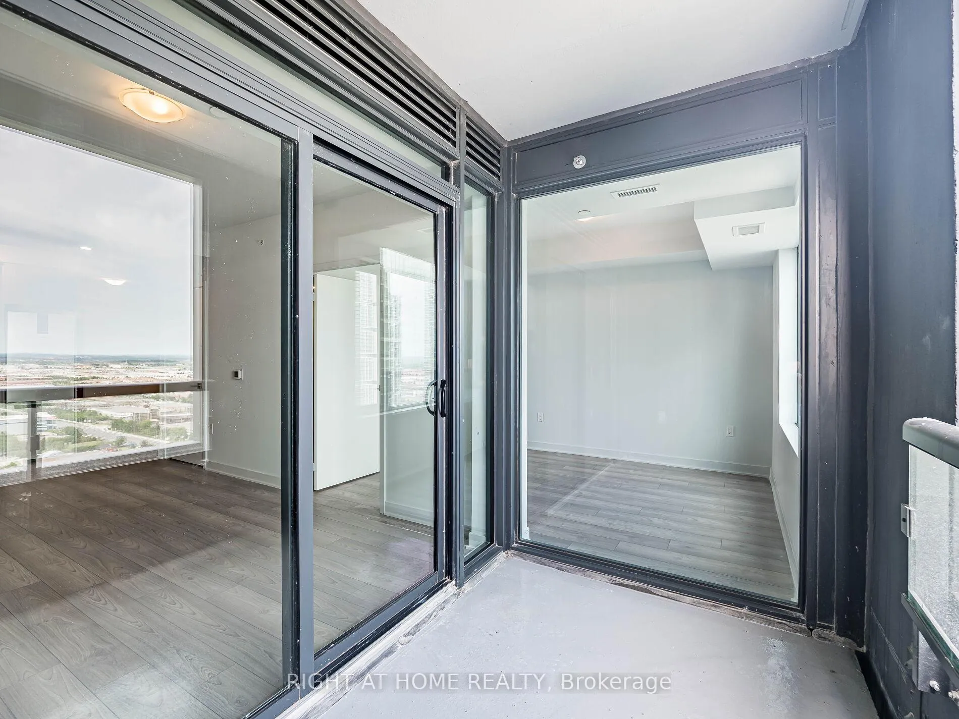 Photo 49 of Unit 3003, 2920 highway 7 Road, Vaughan, Vaughan Corporate Centre — HOMEH