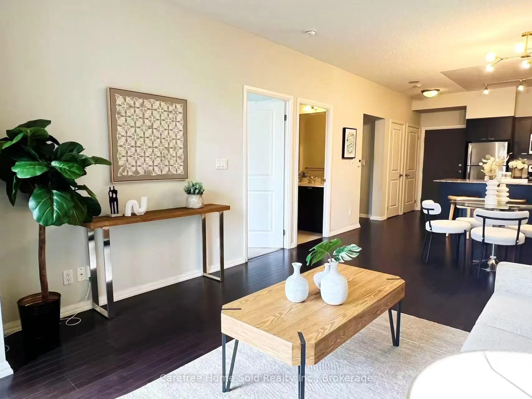 Photo 6 of Unit 504, 35 Hayden Street, Toronto, Church-Yonge Corridor — HOMEH