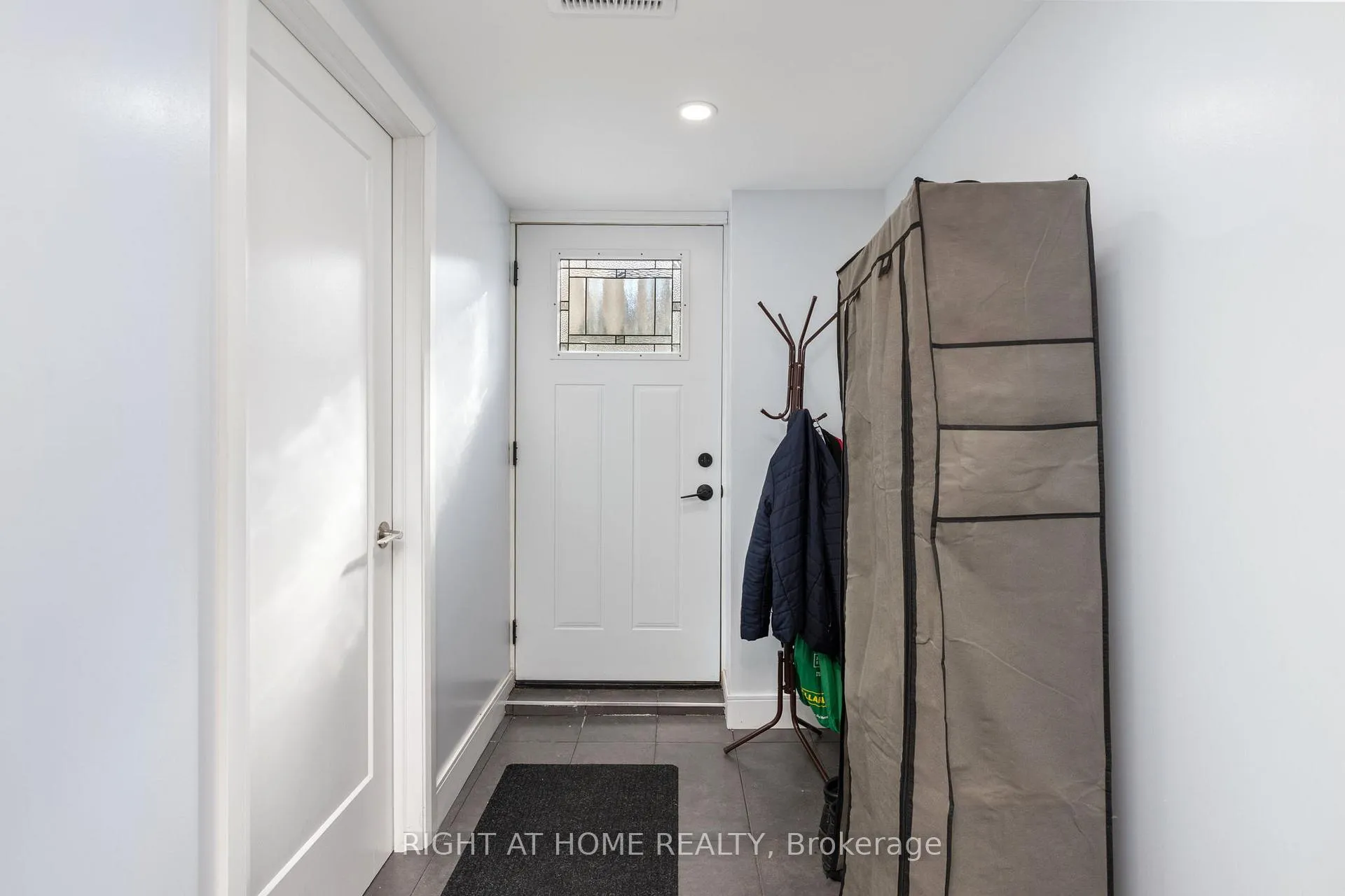 Photo 4 of Unit Basement, 346 Walkers Line, Burlington, Roseland — HOMEH