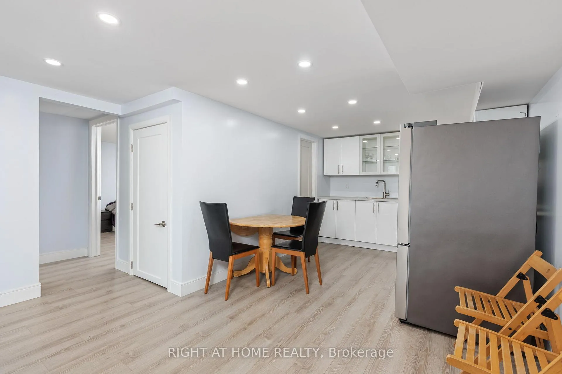 Photo 8 of Unit Basement, 346 Walkers Line, Burlington, Roseland — HOMEH
