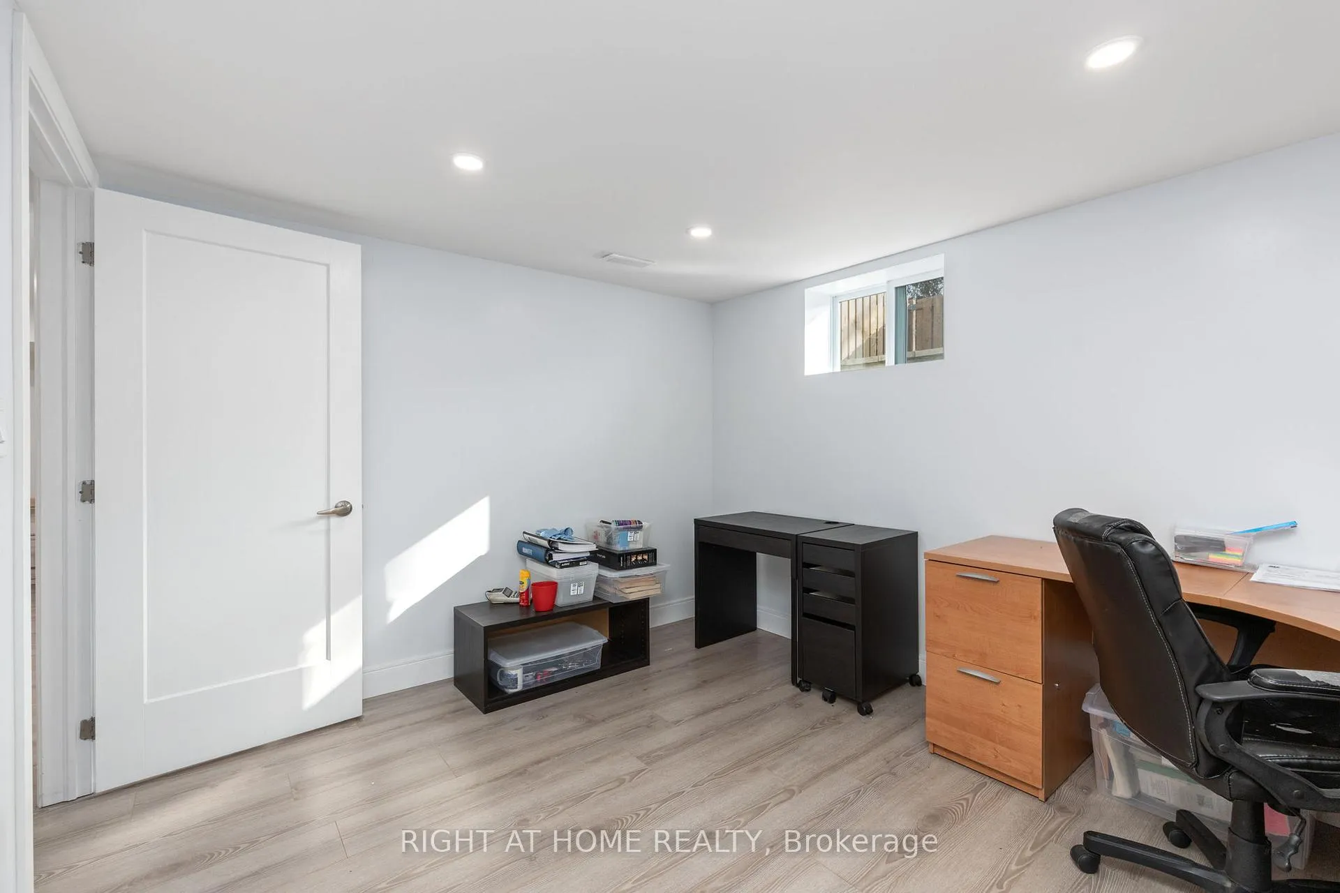 Photo 13 of Unit Basement, 346 Walkers Line, Burlington, Roseland — HOMEH