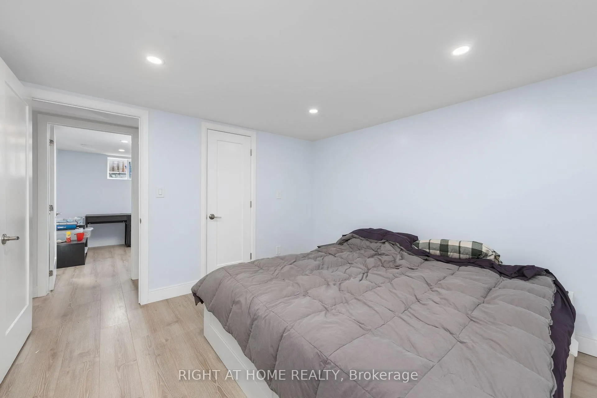 Photo 15 of Unit Basement, 346 Walkers Line, Burlington, Roseland — HOMEH