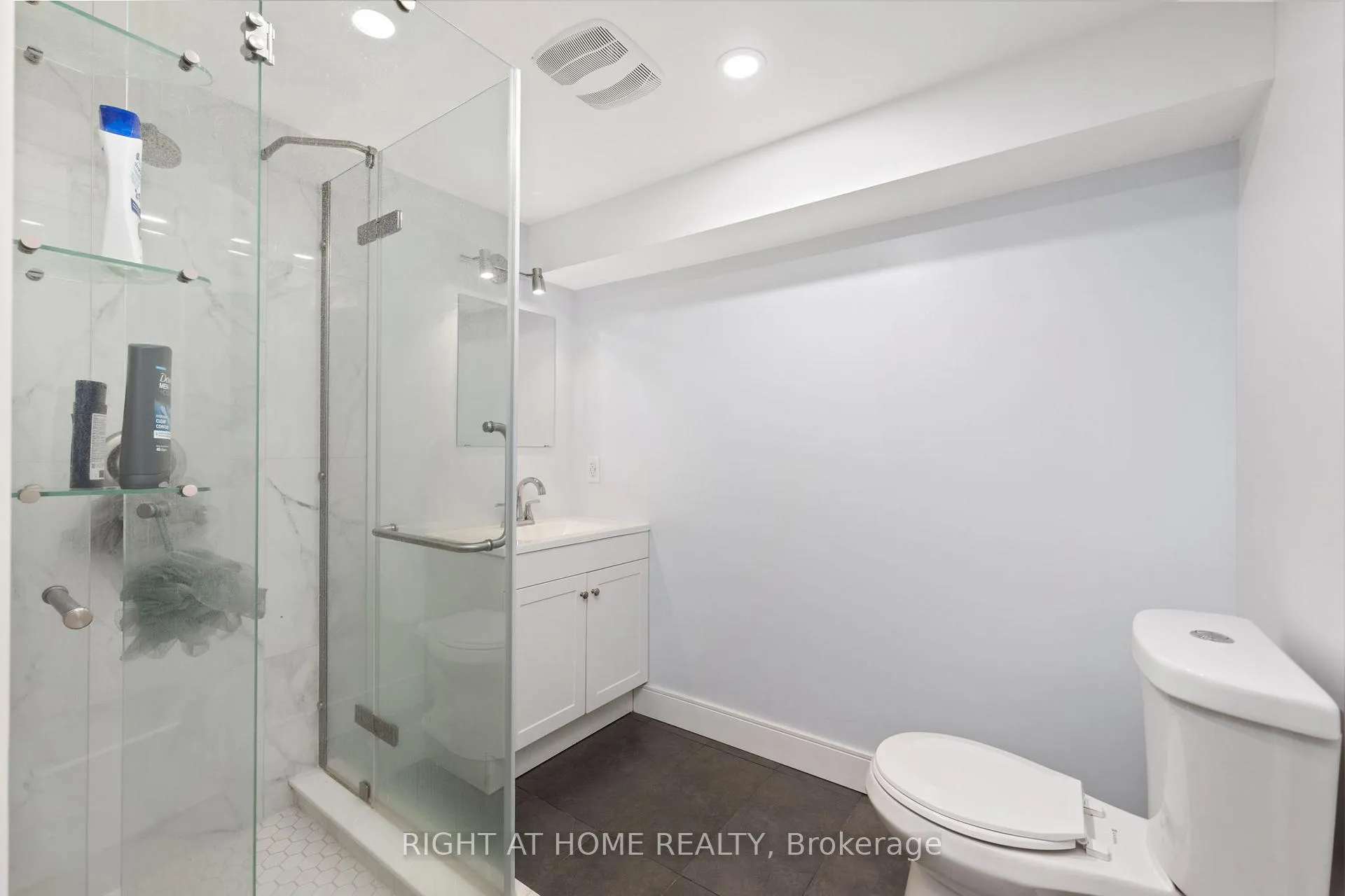 Photo 16 of Unit Basement, 346 Walkers Line, Burlington, Roseland — HOMEH
