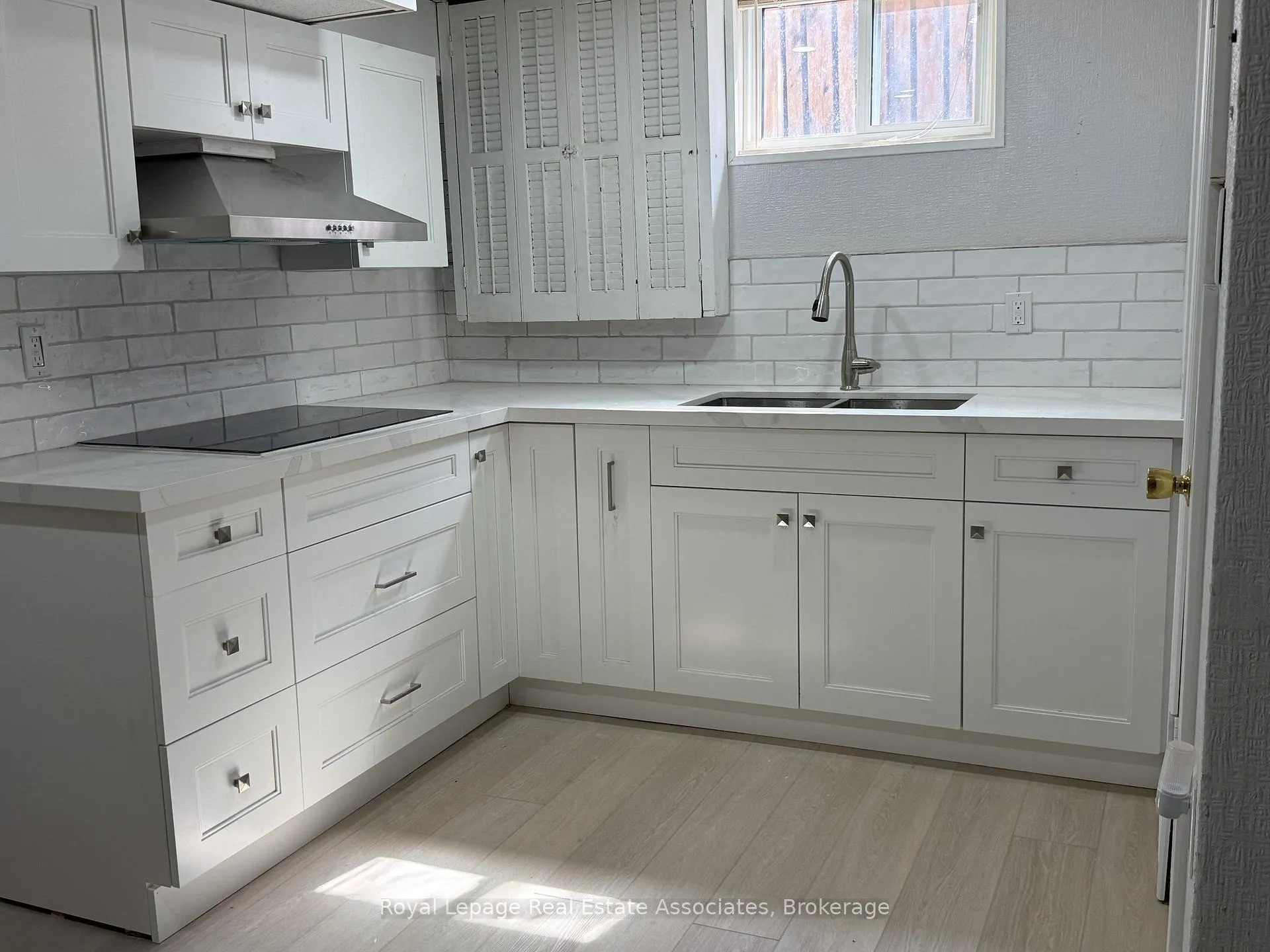 Photo 7 of Unit Lower, 60 Toby Crescent, Hamilton, Huntington — HOMEH