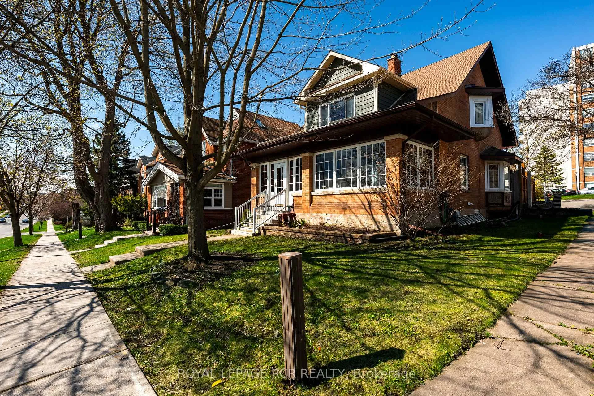 Photo 47 of 42 First Street, Orangeville — HOMEH
