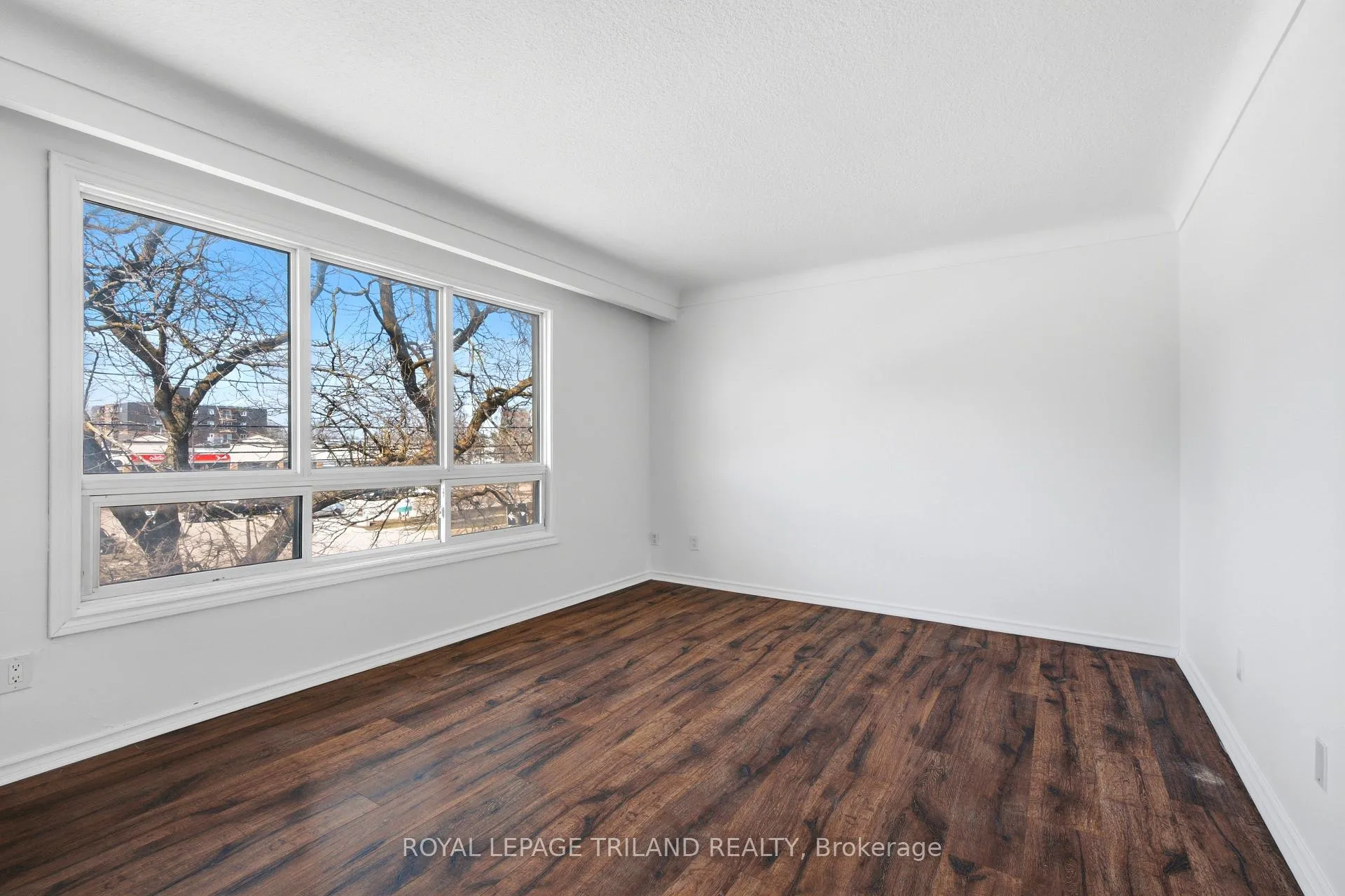 Photo 1 of Unit 6, 66 Willow Road, Guelph, Junction/Onward Willow — HOMEH