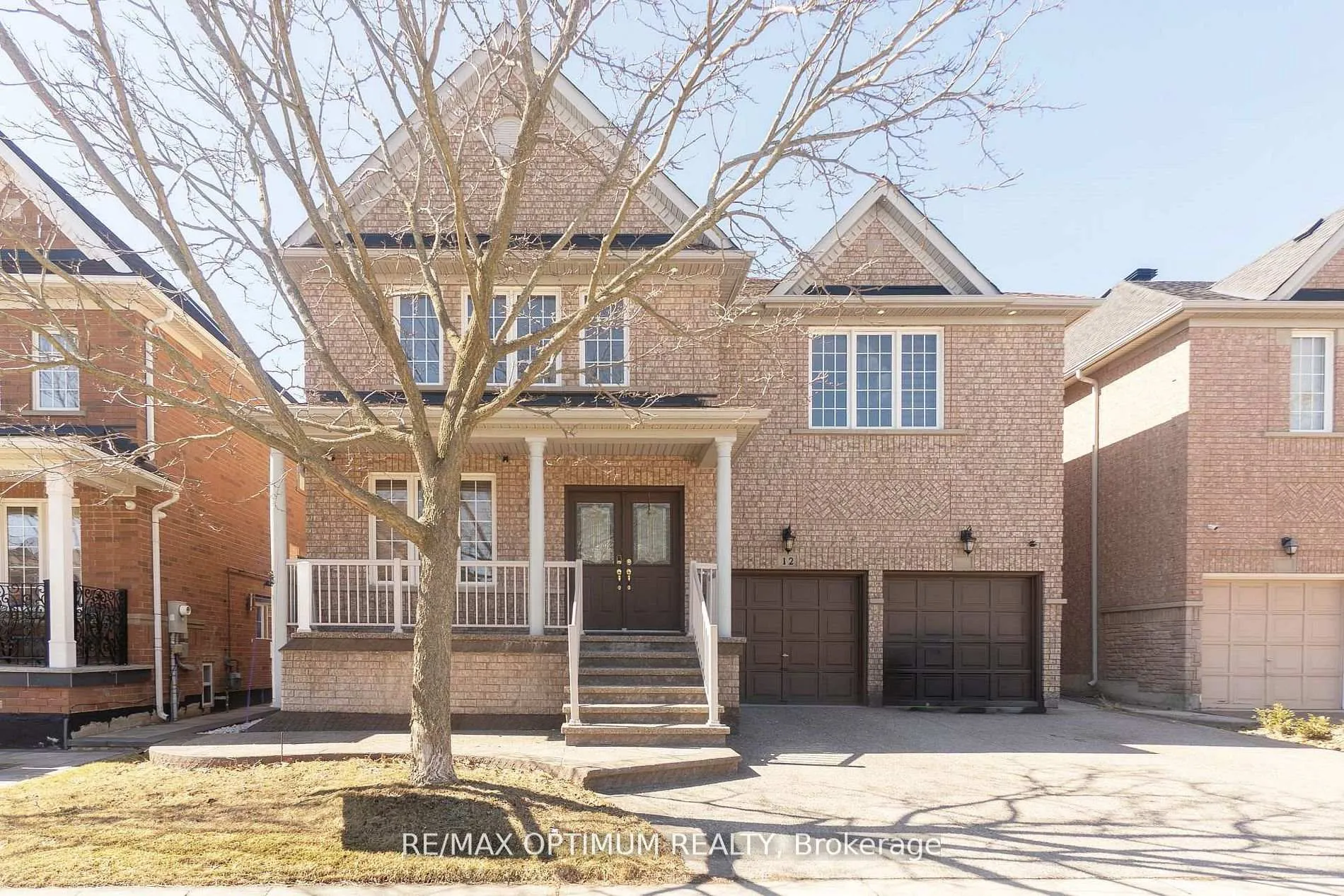 Photo 2 of 12 Humbolt Crescent, Brampton, Fletcher's Meadow — HOMEH
