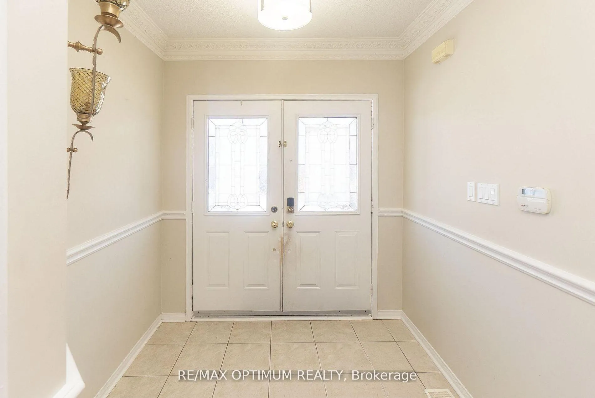 Photo 4 of 12 Humbolt Crescent, Brampton, Fletcher's Meadow — HOMEH