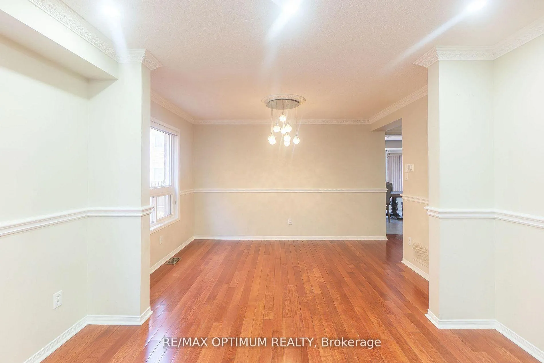 Photo 8 of 12 Humbolt Crescent, Brampton, Fletcher's Meadow — HOMEH