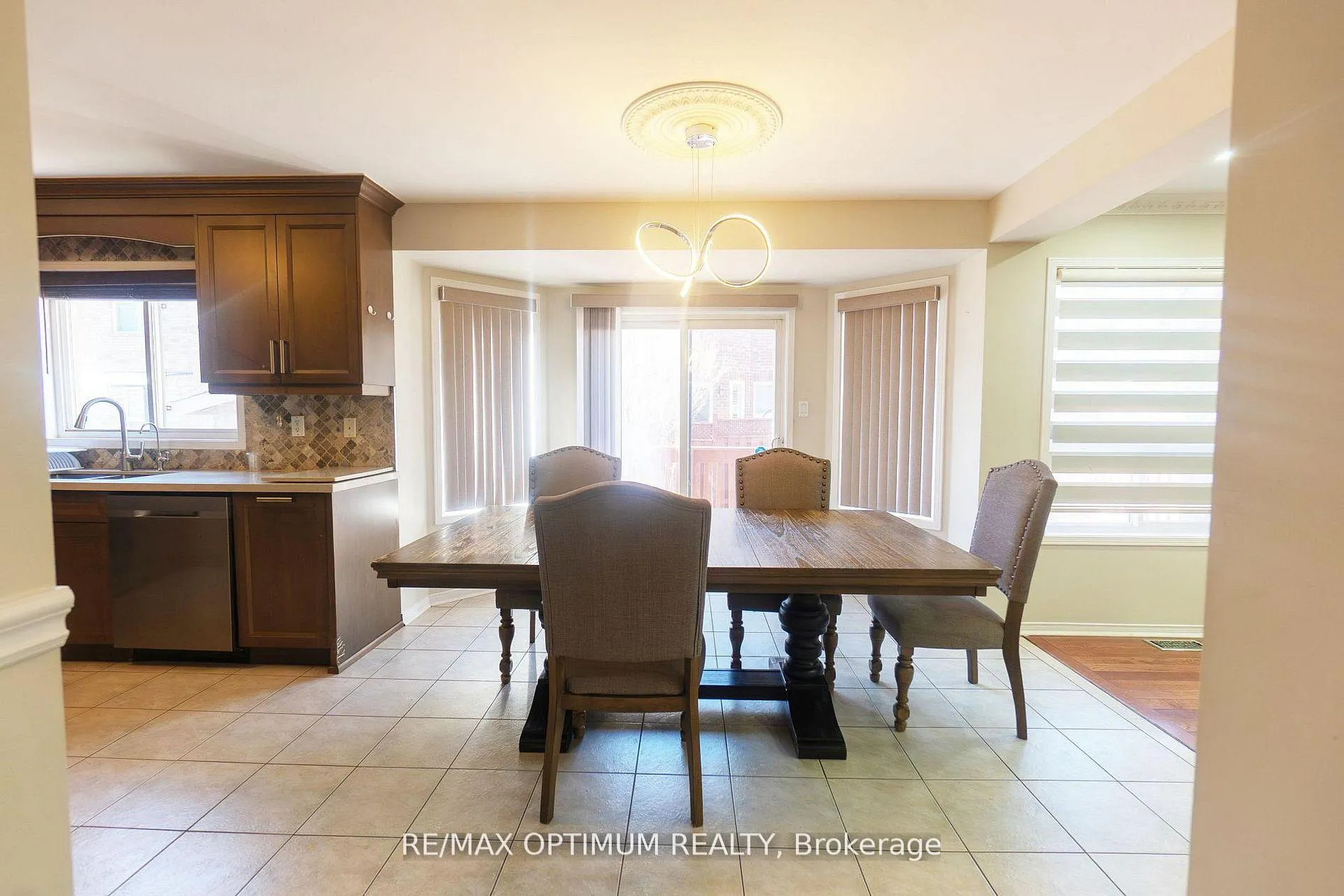 Photo 14 of 12 Humbolt Crescent, Brampton, Fletcher's Meadow — HOMEH