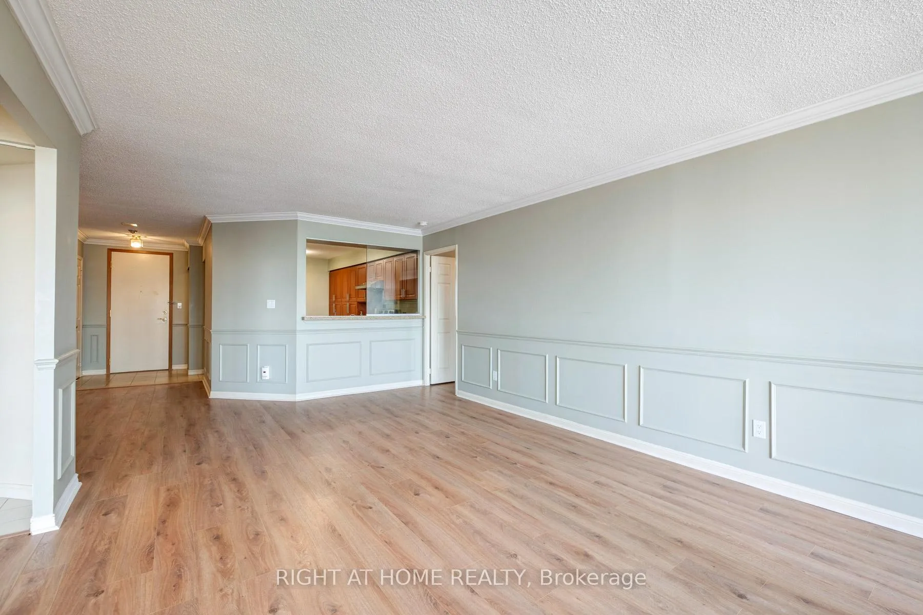 Photo 9 of Unit 1116, 610 Bullock Drive, Markham, Markville — HOMEH