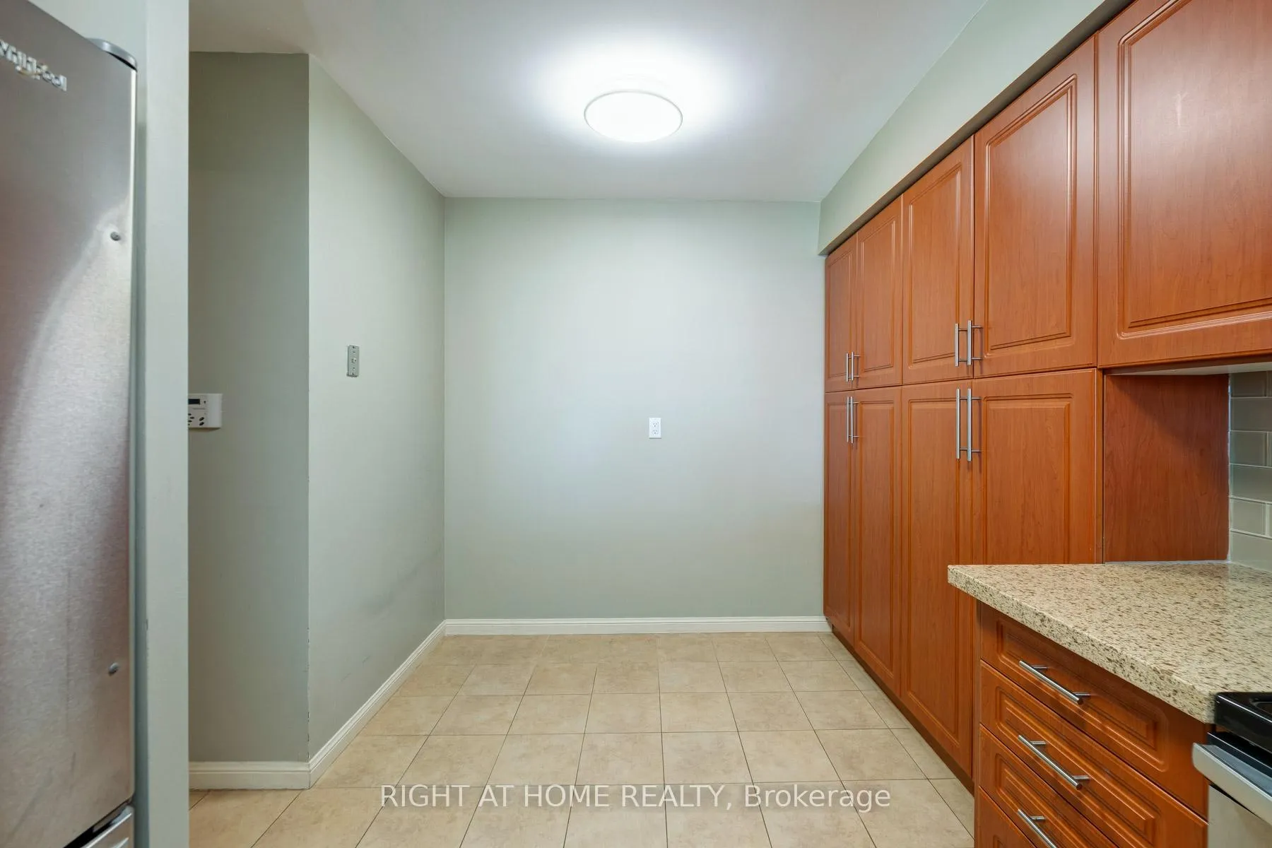 Photo 15 of Unit 1116, 610 Bullock Drive, Markham, Markville — HOMEH