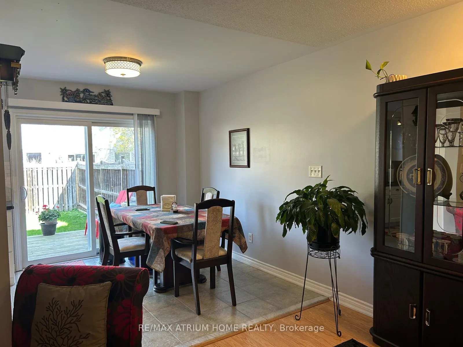 Photo 5 of 42 Zokol Drive, Aurora, Bayview Northeast — HOMEH