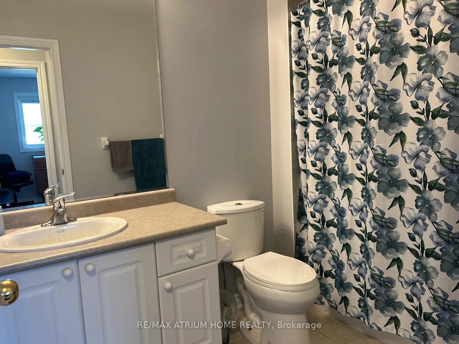 Photo 21 of 42 Zokol Drive, Aurora, Bayview Northeast — HOMEH