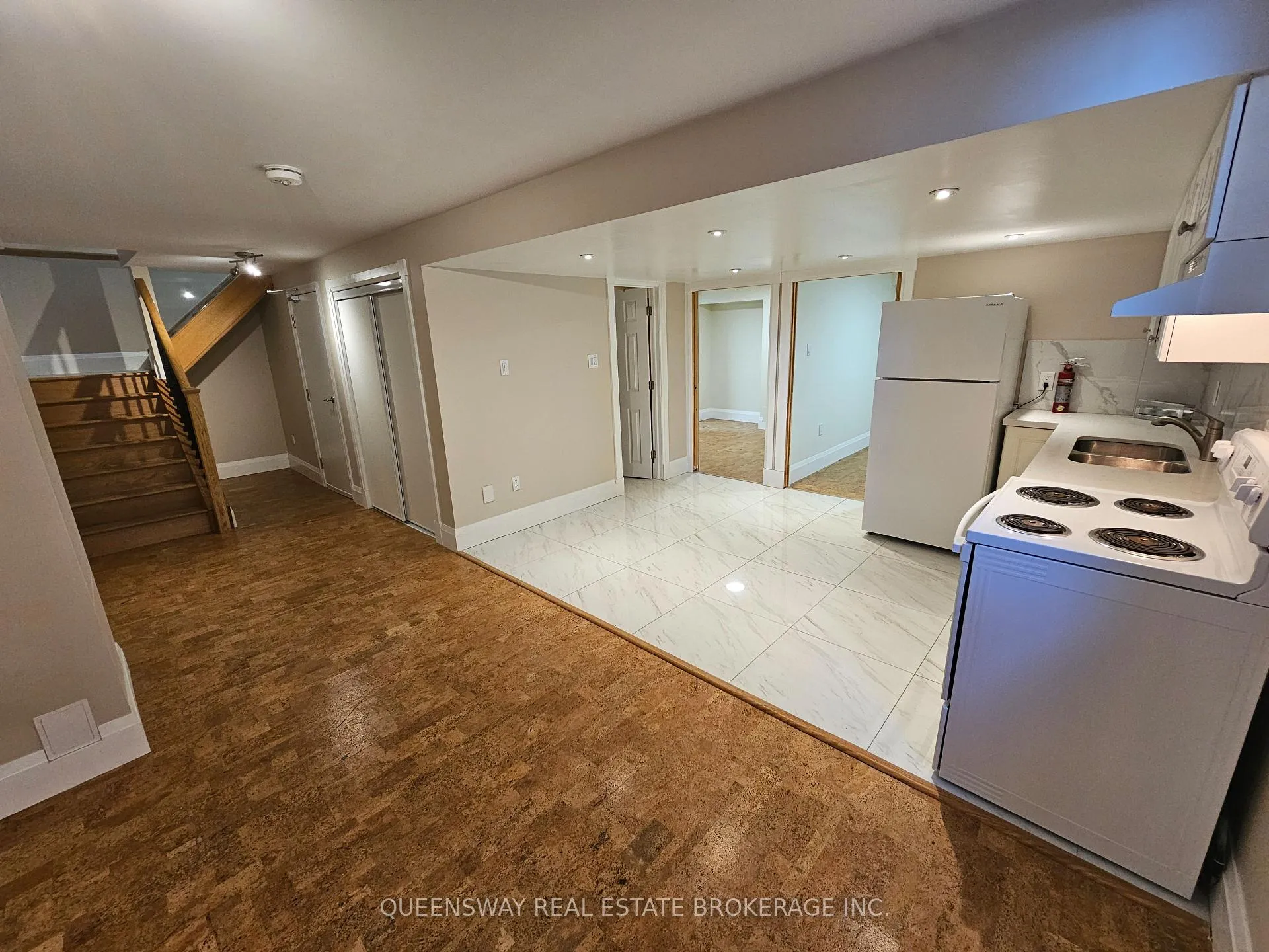 Photo 5 of Unit Lower Level / Basement, 36 April Gardens, Aurora, Aurora Heights — HOMEH