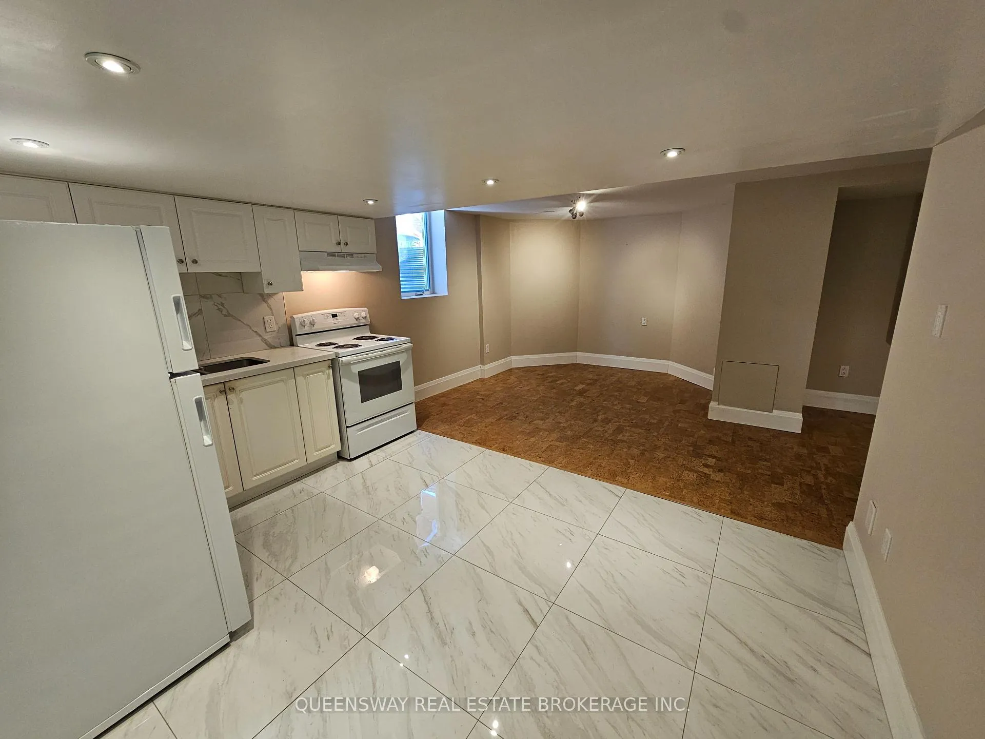 Photo 6 of Unit Lower Level / Basement, 36 April Gardens, Aurora, Aurora Heights — HOMEH