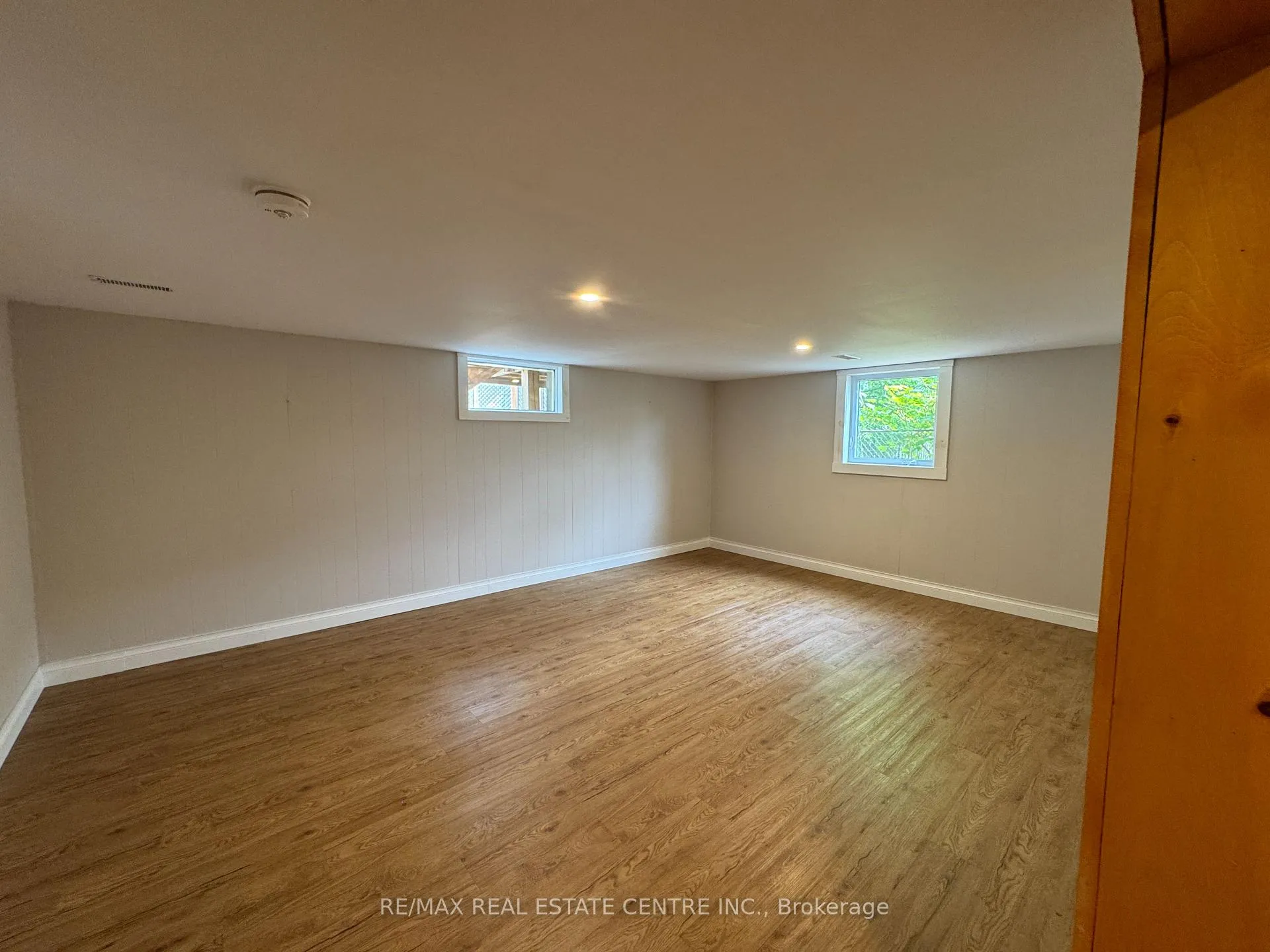Photo 12 of Unit Basement, 456 Speedvale ( Basement ) Avenue E, Guelph, Riverside Park — HOMEH