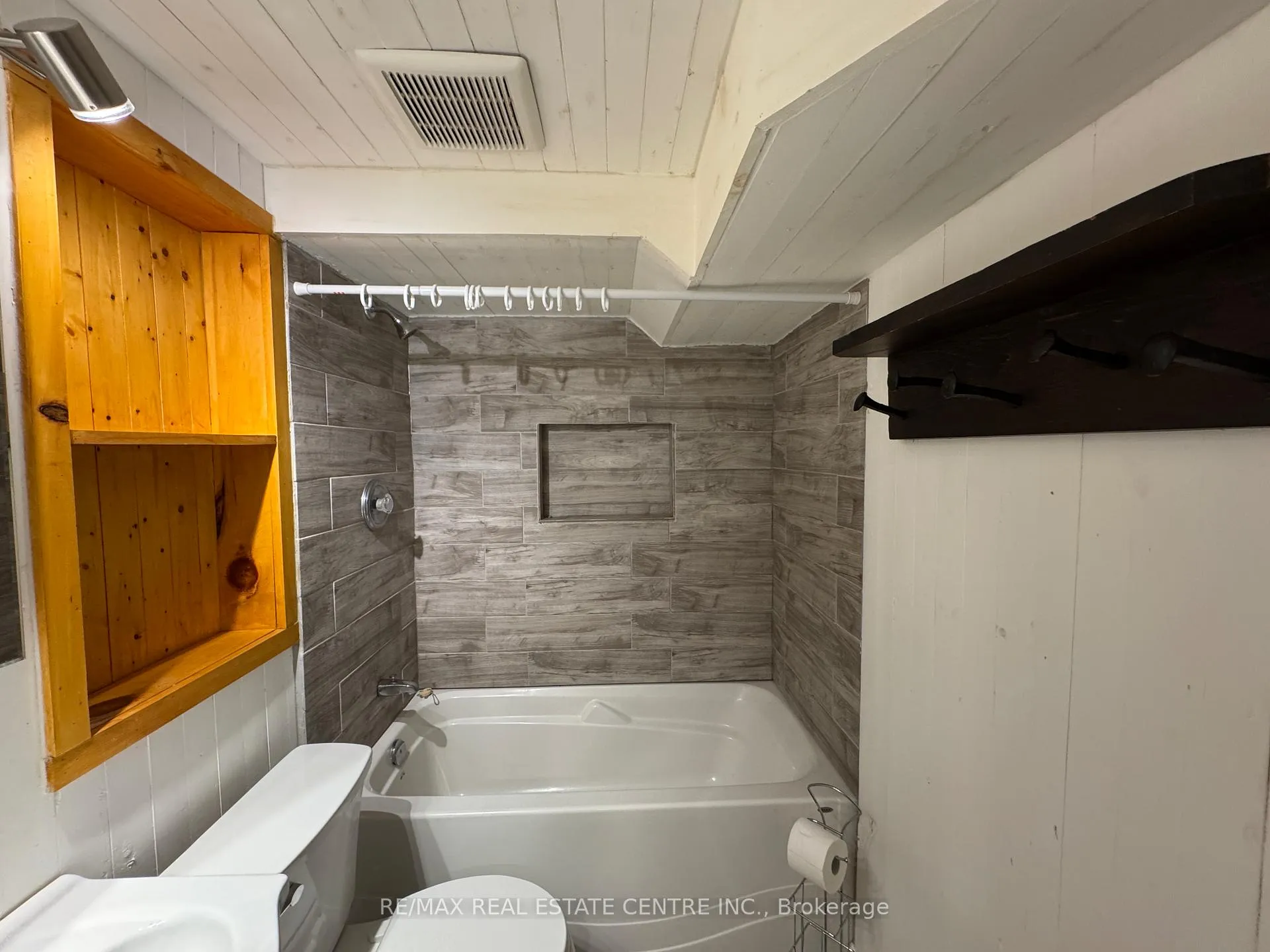 Photo 19 of Unit Basement, 456 Speedvale ( Basement ) Avenue E, Guelph, Riverside Park — HOMEH
