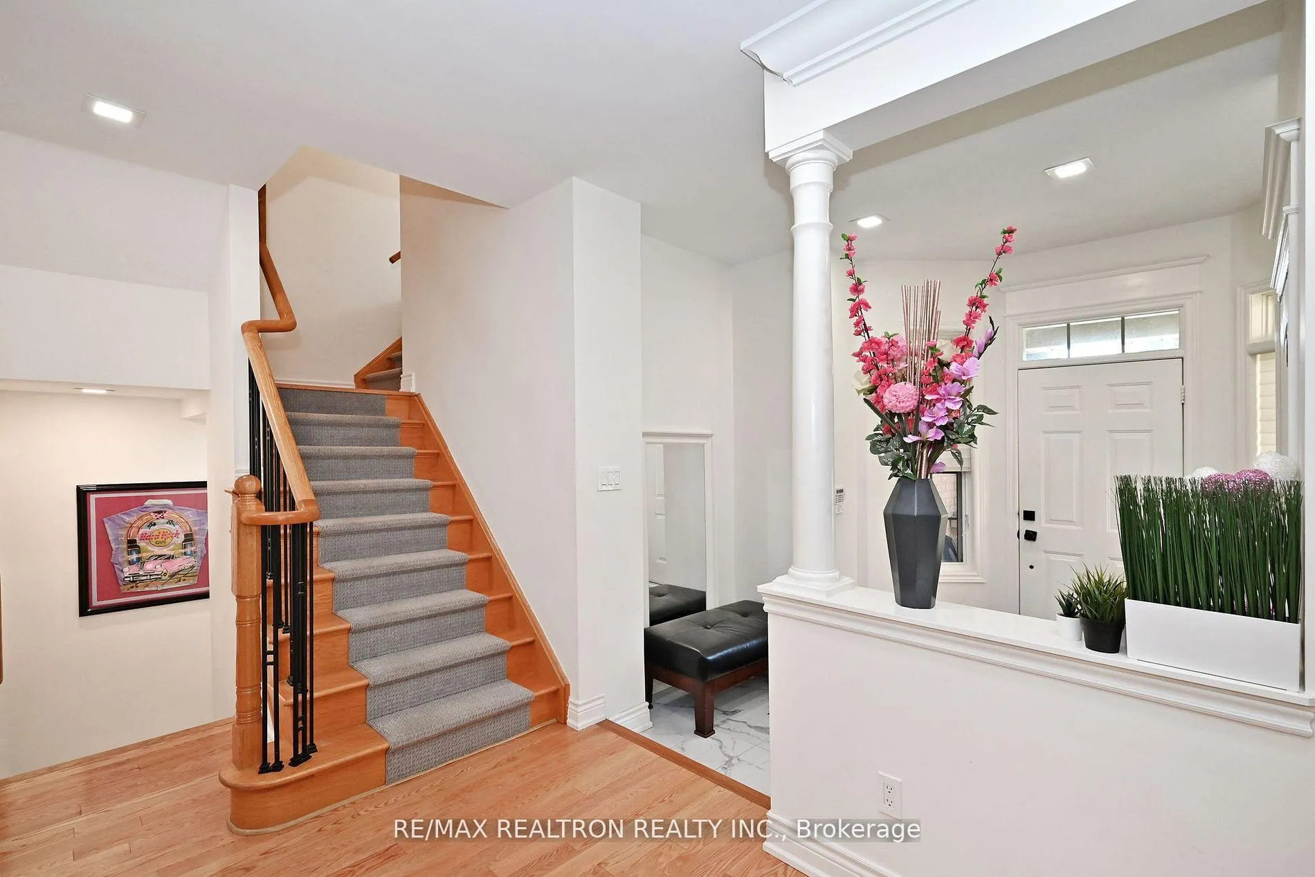 Photo 7 of 100 Kingsbridge Circle, Vaughan, Beverley Glen — HOMEH