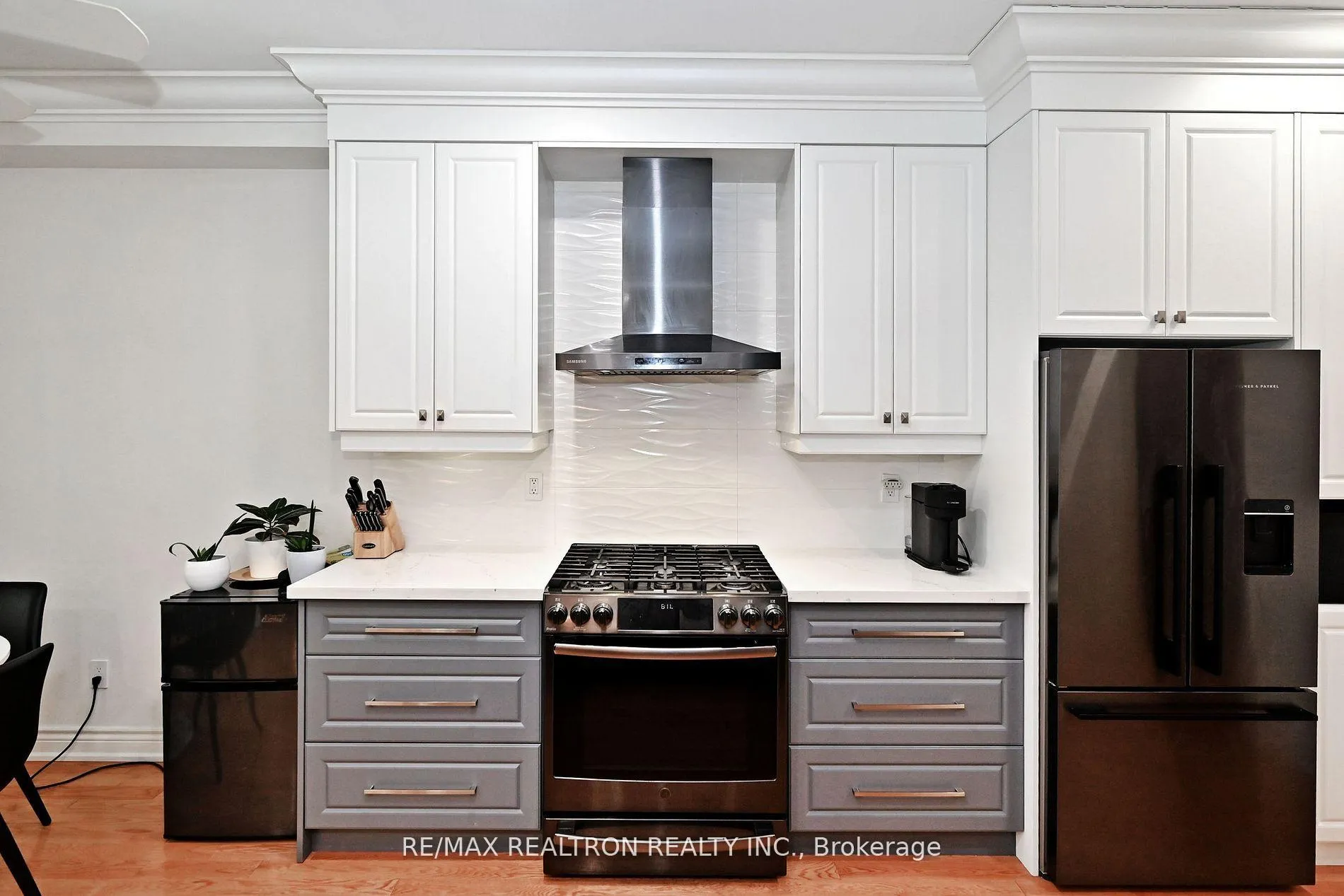 Photo 22 of 100 Kingsbridge Circle, Vaughan, Beverley Glen — HOMEH
