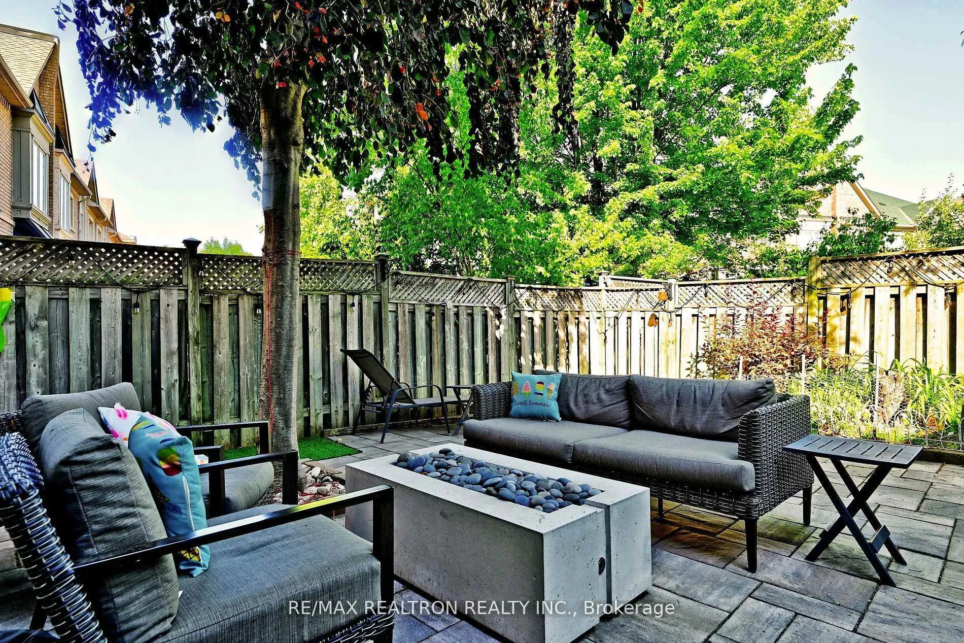 Photo 47 of 100 Kingsbridge Circle, Vaughan, Beverley Glen — HOMEH