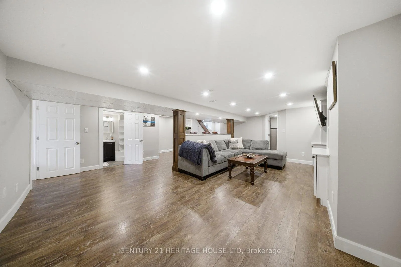 Photo 24 of 12 Stewart Drive, Brant, Burford — HOMEH