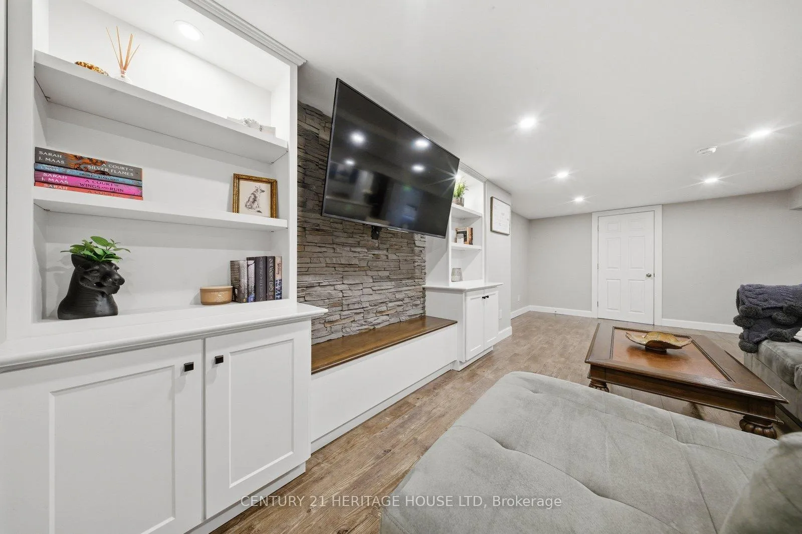 Photo 26 of 12 Stewart Drive, Brant, Burford — HOMEH