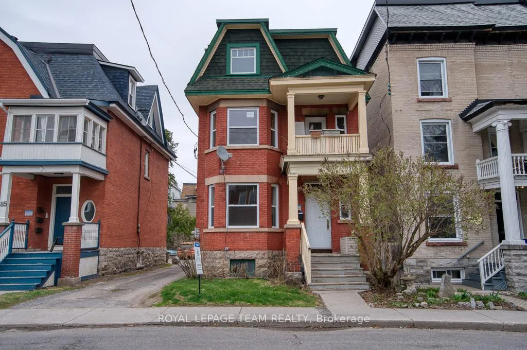 Front of Unit 1, 87 Goulburn Avenue