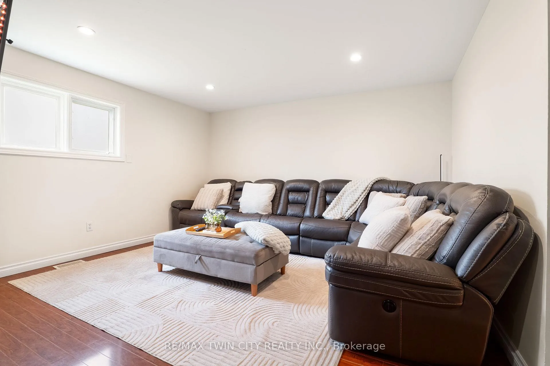 Photo 27 of 172 General Drive, Kitchener — HOMEH