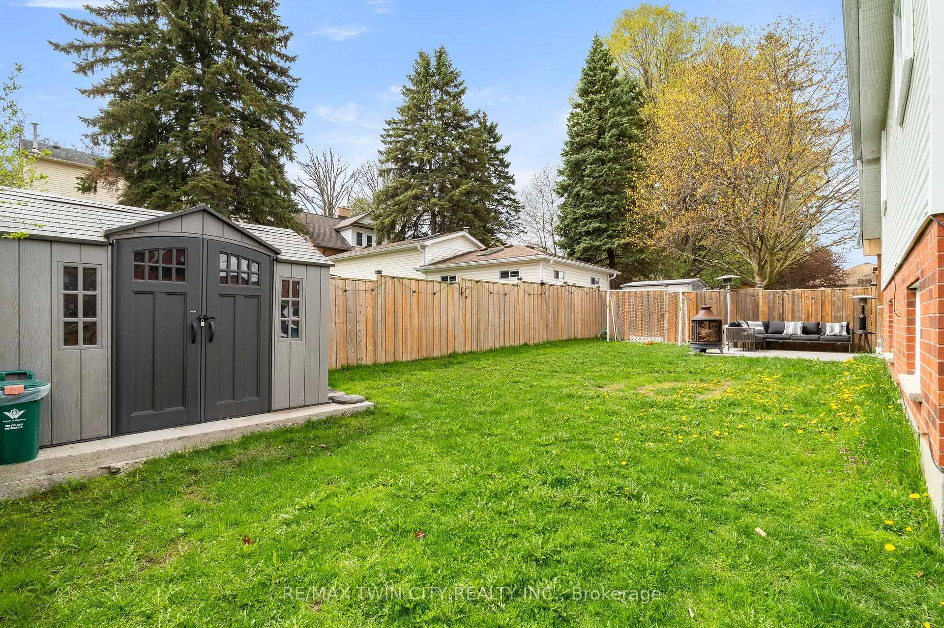 Photo 40 of 172 General Drive, Kitchener — HOMEH
