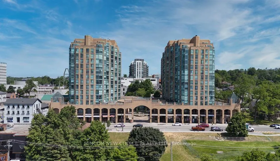Front of Unit 511, 140 Dunlop Street E