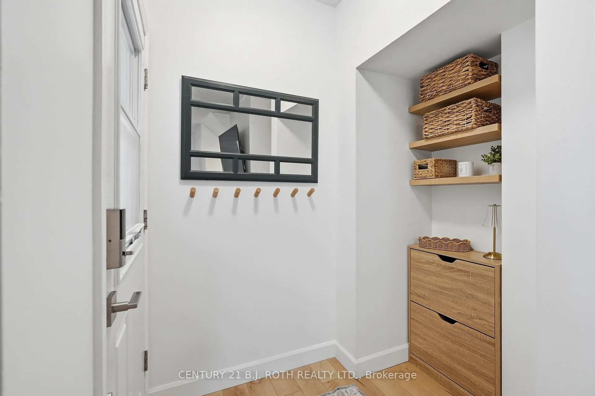 Photo 2 of 387 Ferndale Drive S, Barrie, Ardagh — HOMEH