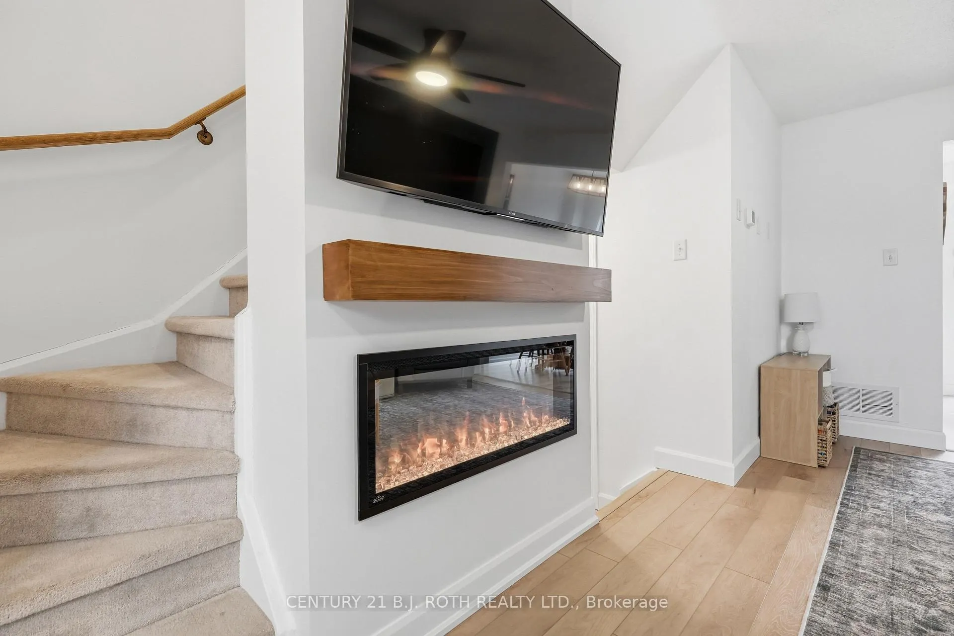 Photo 10 of 387 Ferndale Drive S, Barrie, Ardagh — HOMEH
