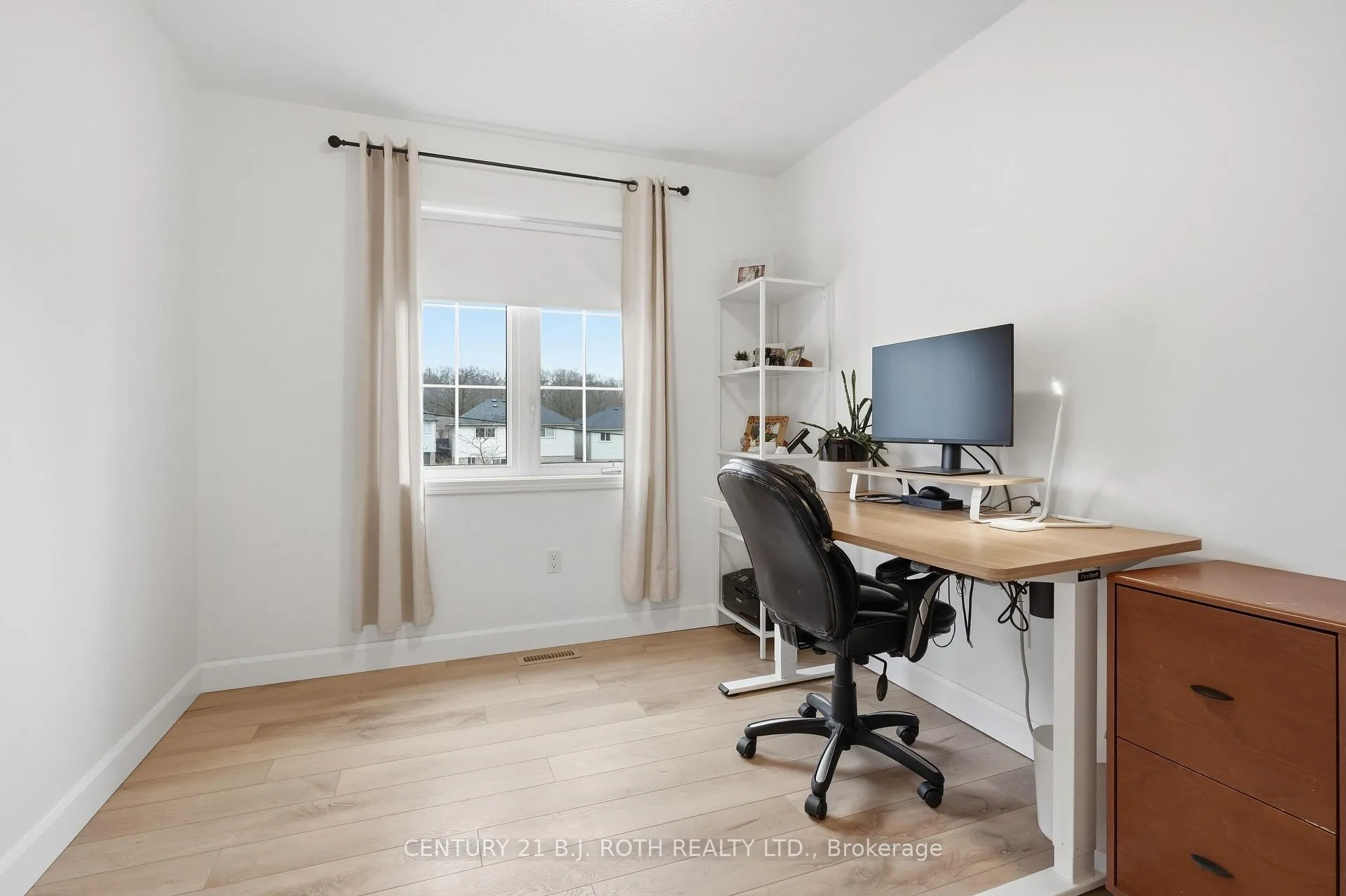 Photo 12 of 387 Ferndale Drive S, Barrie, Ardagh — HOMEH