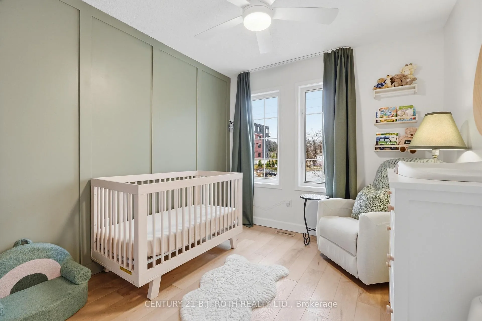 Photo 13 of 387 Ferndale Drive S, Barrie, Ardagh — HOMEH