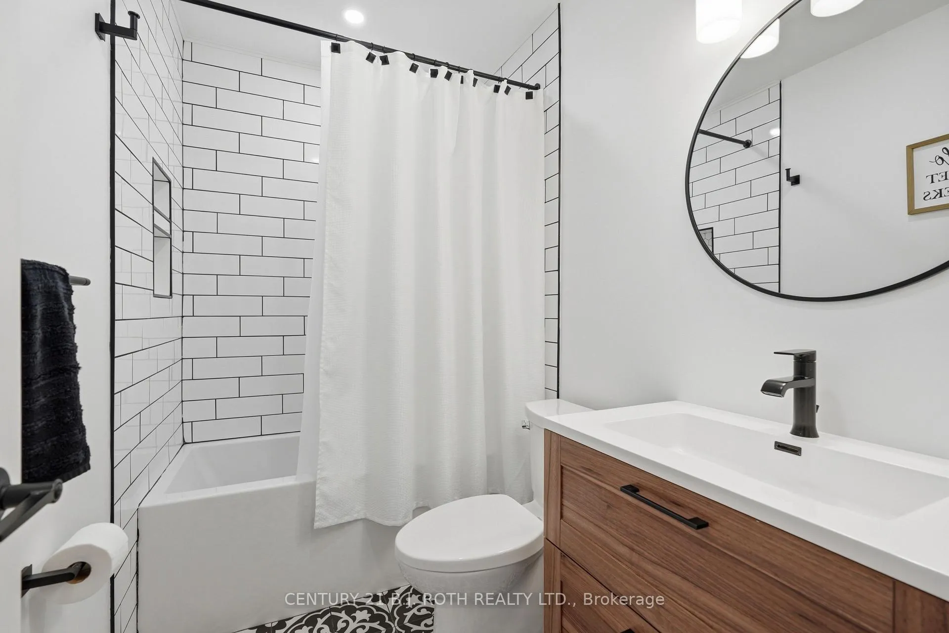 Photo 18 of 387 Ferndale Drive S, Barrie, Ardagh — HOMEH