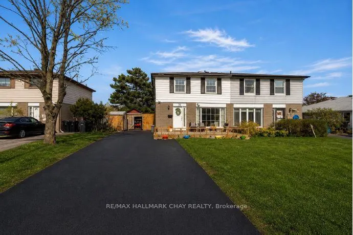 Photo 2 of 24 Flamingo Crescent, Brampton, Southgate — HOMEH