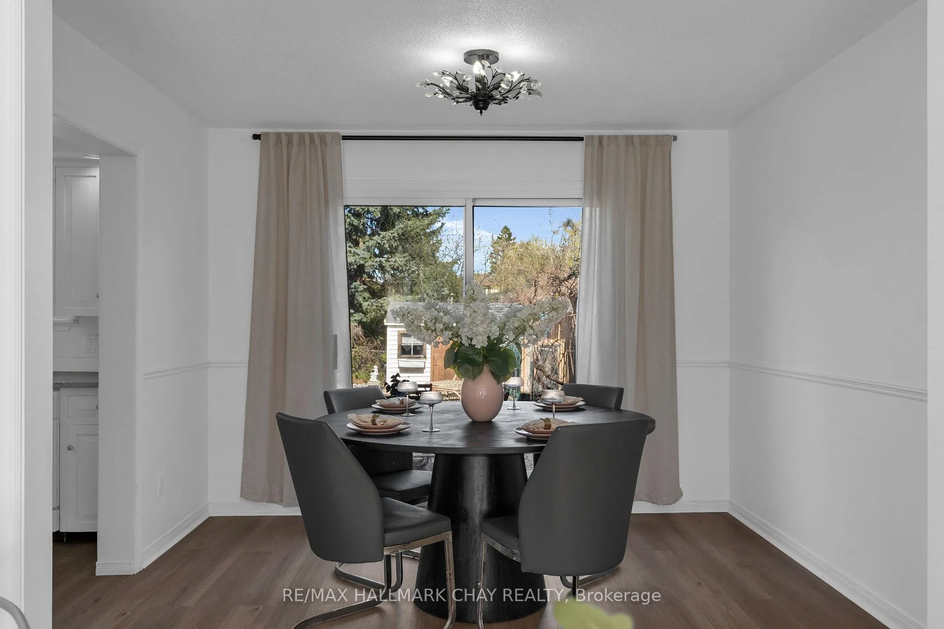 Photo 10 of 24 Flamingo Crescent, Brampton, Southgate — HOMEH