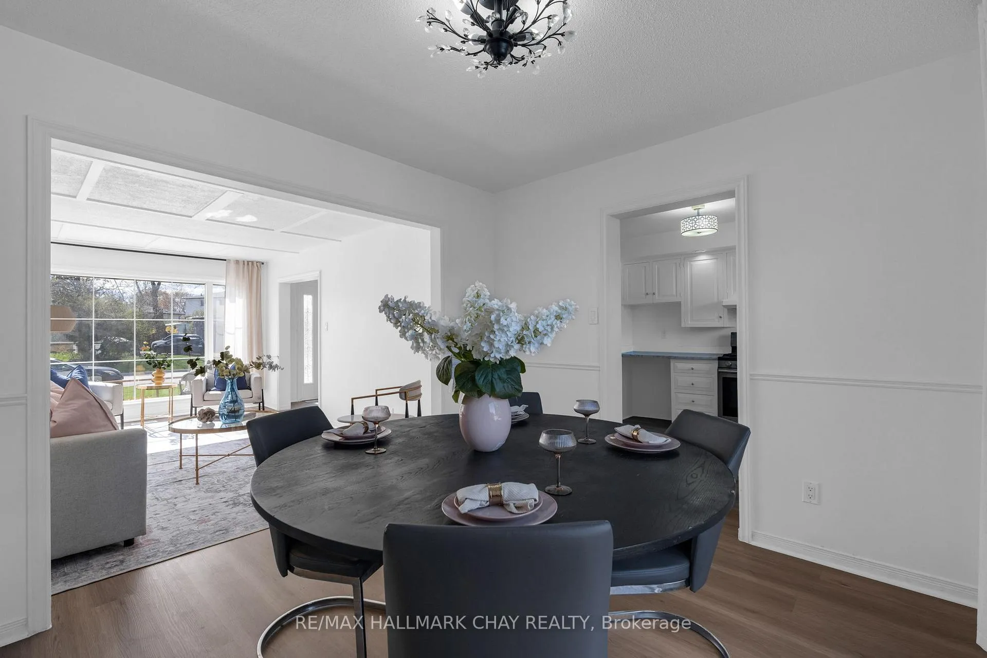 Photo 11 of 24 Flamingo Crescent, Brampton, Southgate — HOMEH